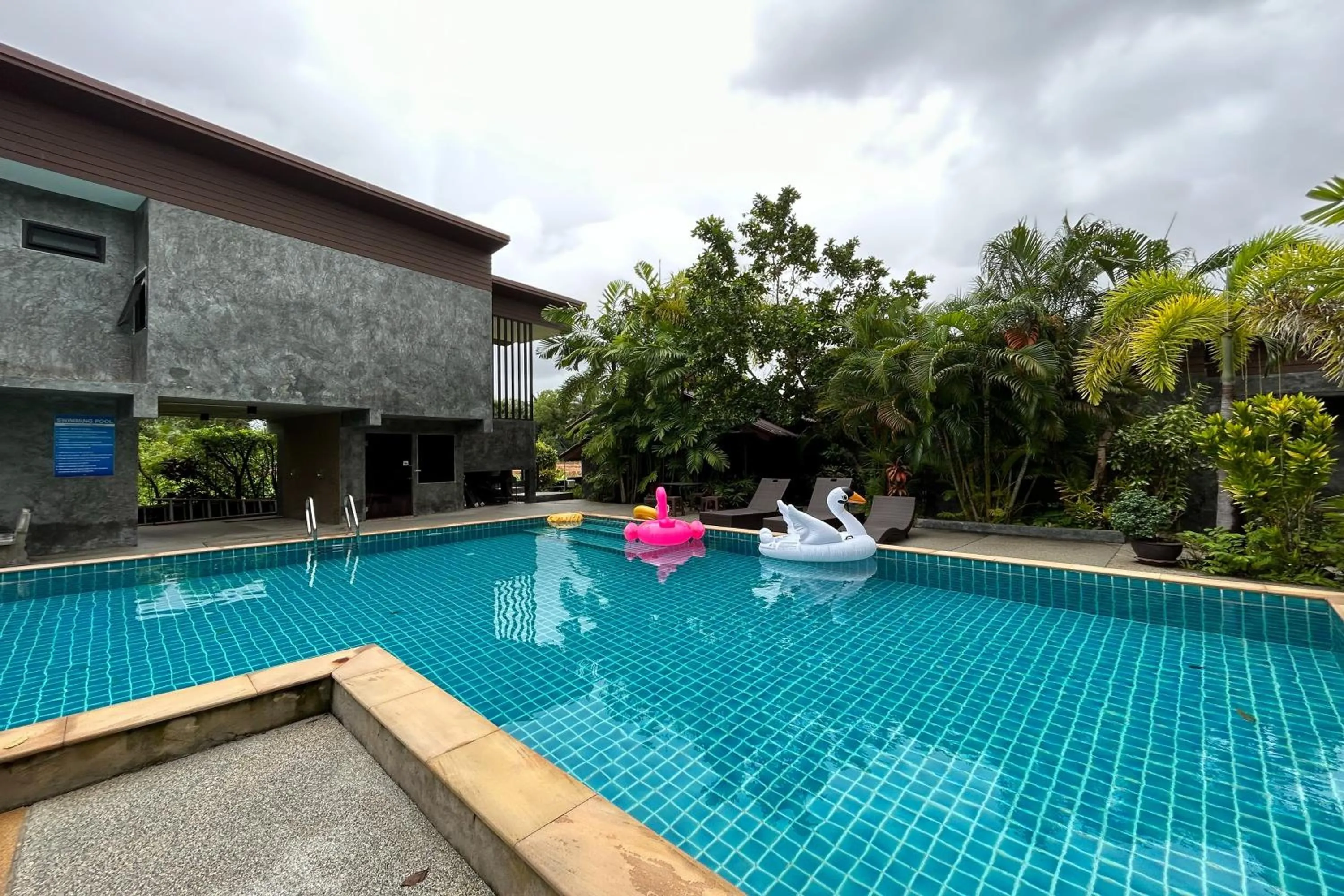 Swimming pool in Tann Anda Resort