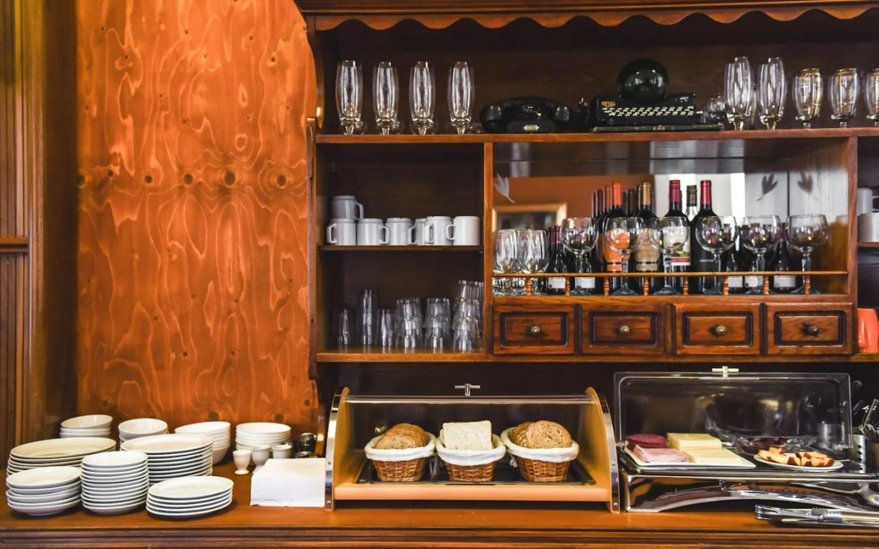 Food and drinks in Hotel Latrabjarg