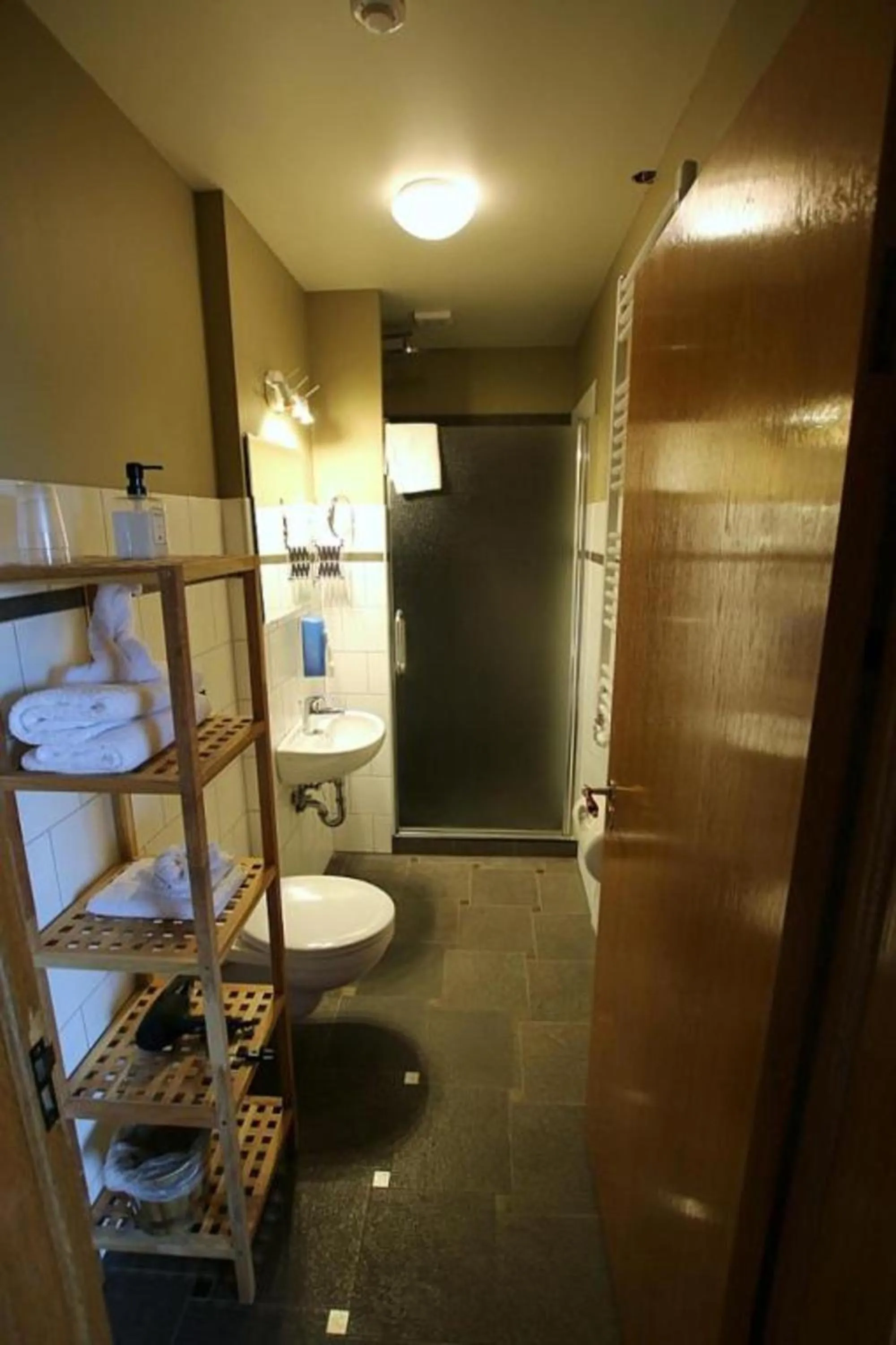 Shower in Hotel Latrabjarg