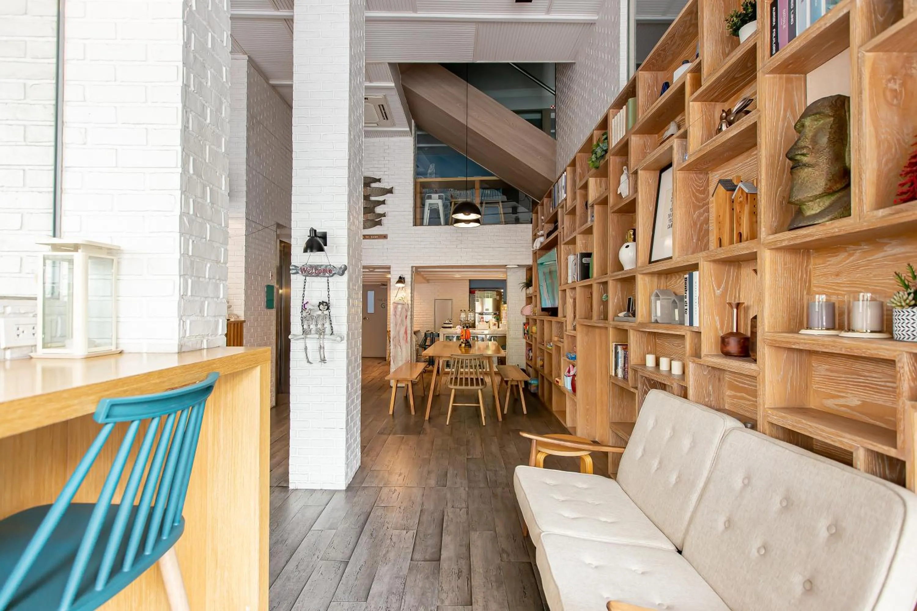 Living room in Simply Sleep Hostel