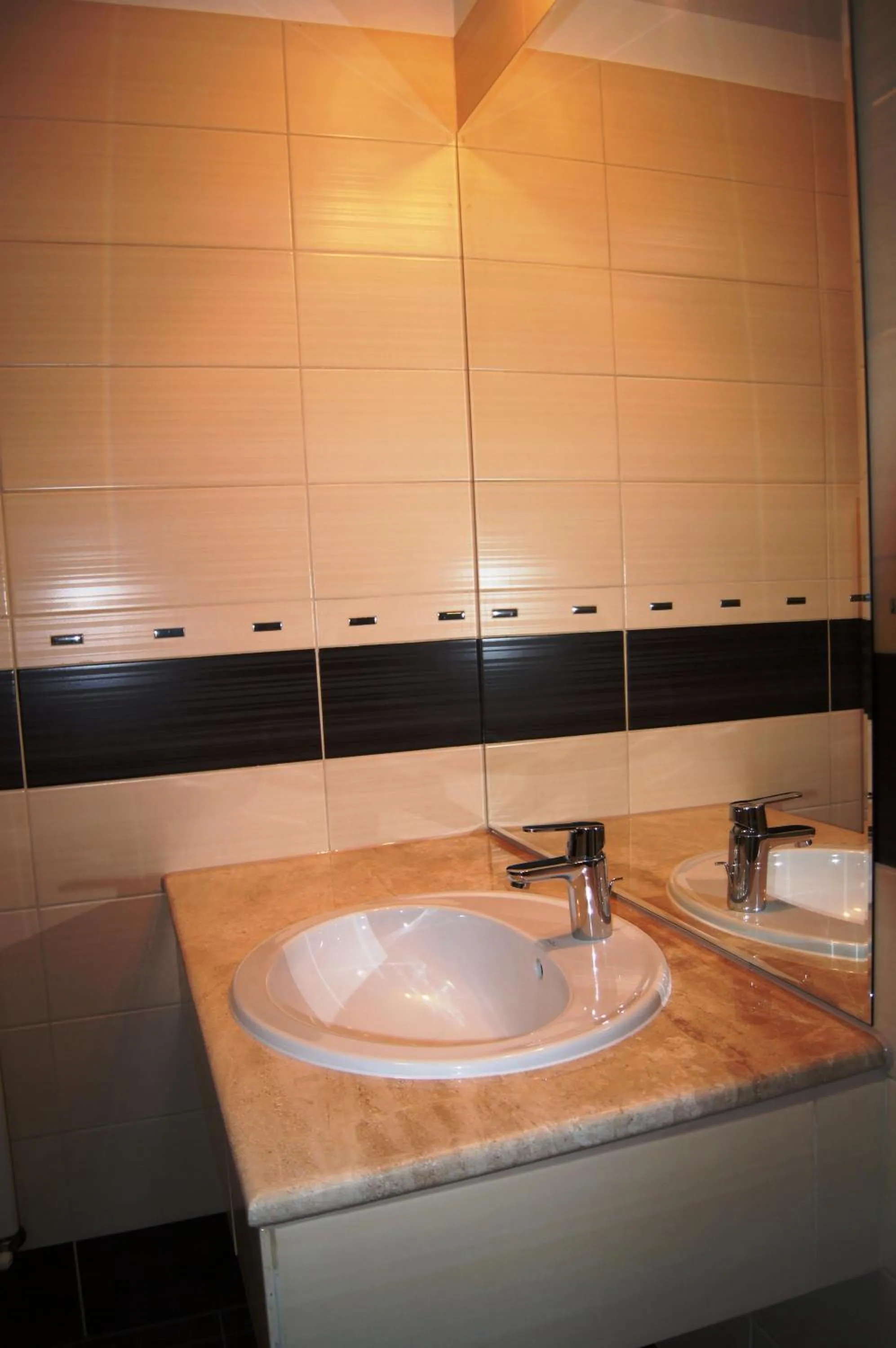 Bathroom in Pensiunea JOJO2