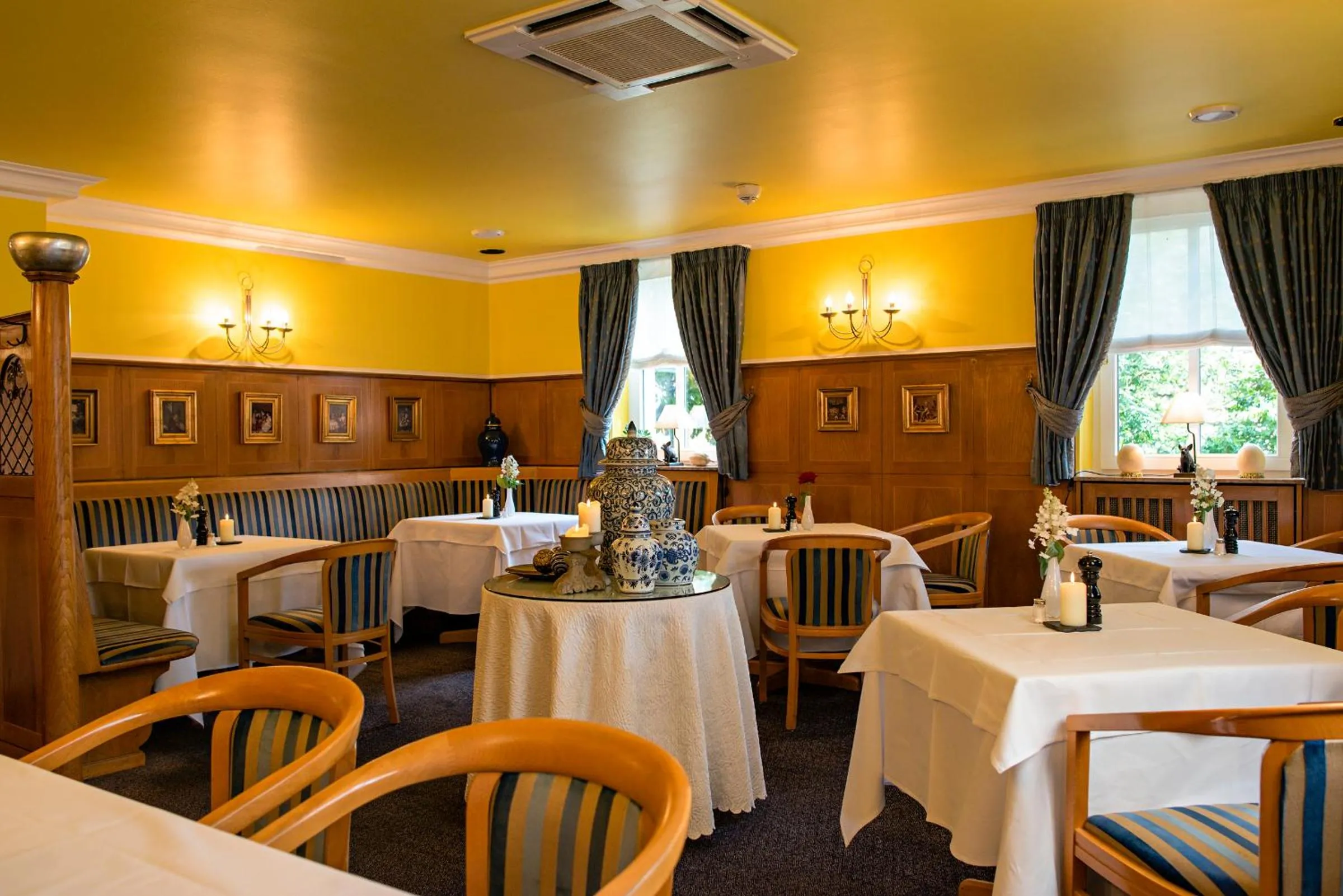 Restaurant/places to eat in Zeller-Hotel+Restaurant