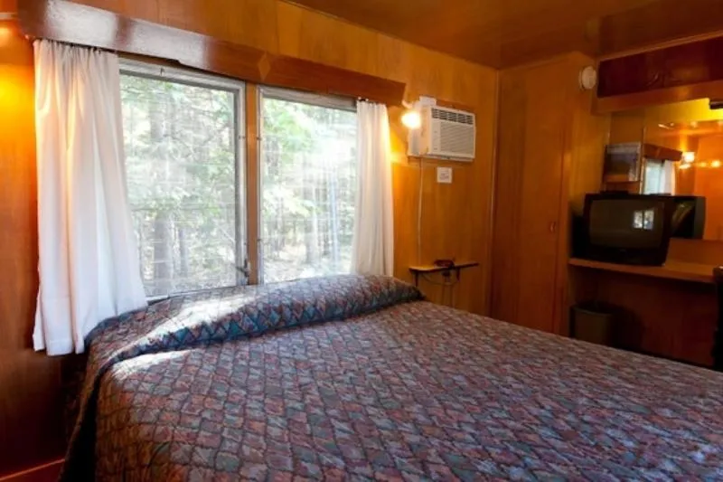 Bedroom, Bed in Robbins Motel