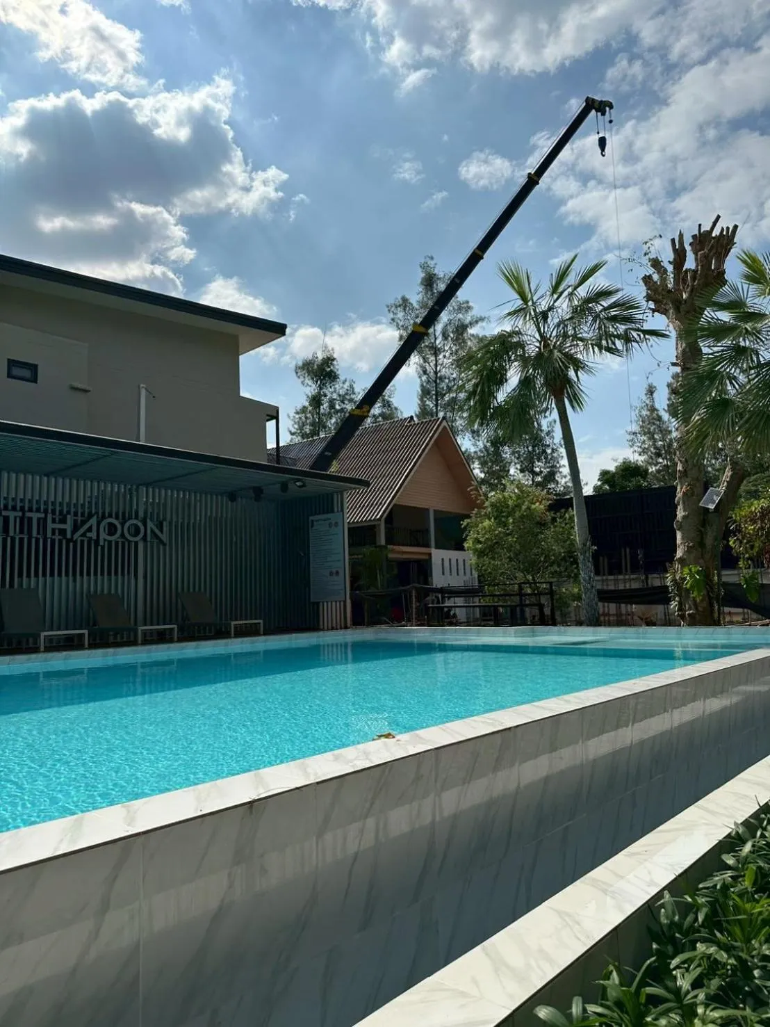 Swimming pool in Natthapon Resort Kaeng Kachan