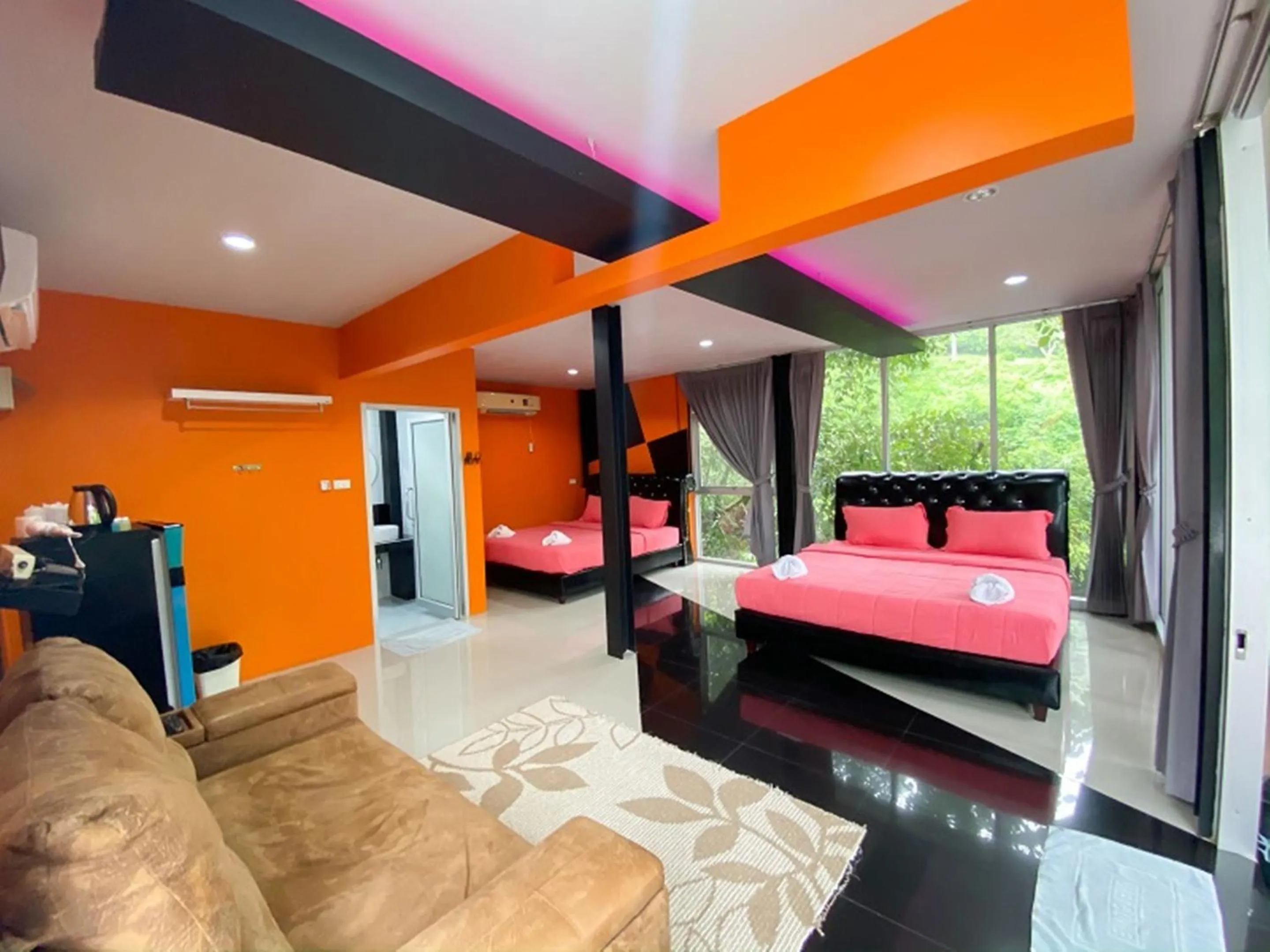 Family Room with Lake View in Natthapon Resort Kaeng Kachan