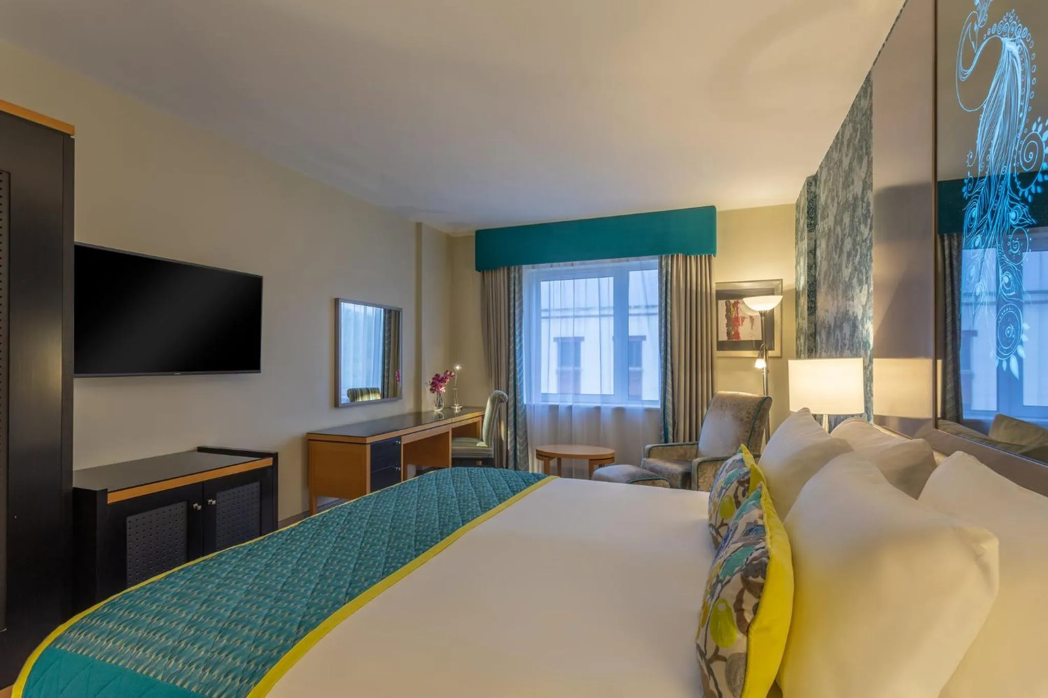 Photo of the whole room, Bed in Crowne Plaza Dublin Airport by IHG