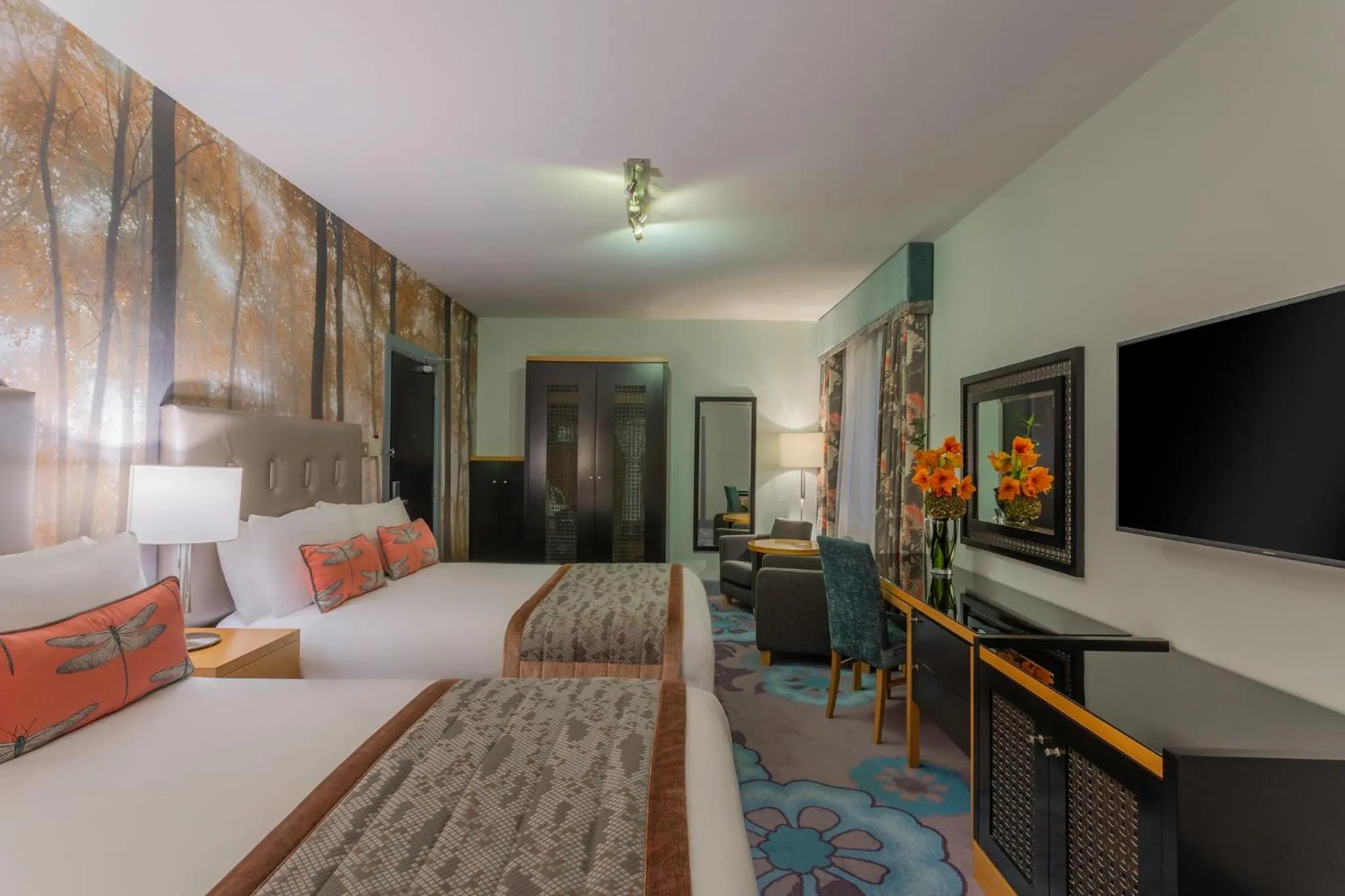 Photo of the whole room, Bed in Crowne Plaza Dublin Airport by IHG