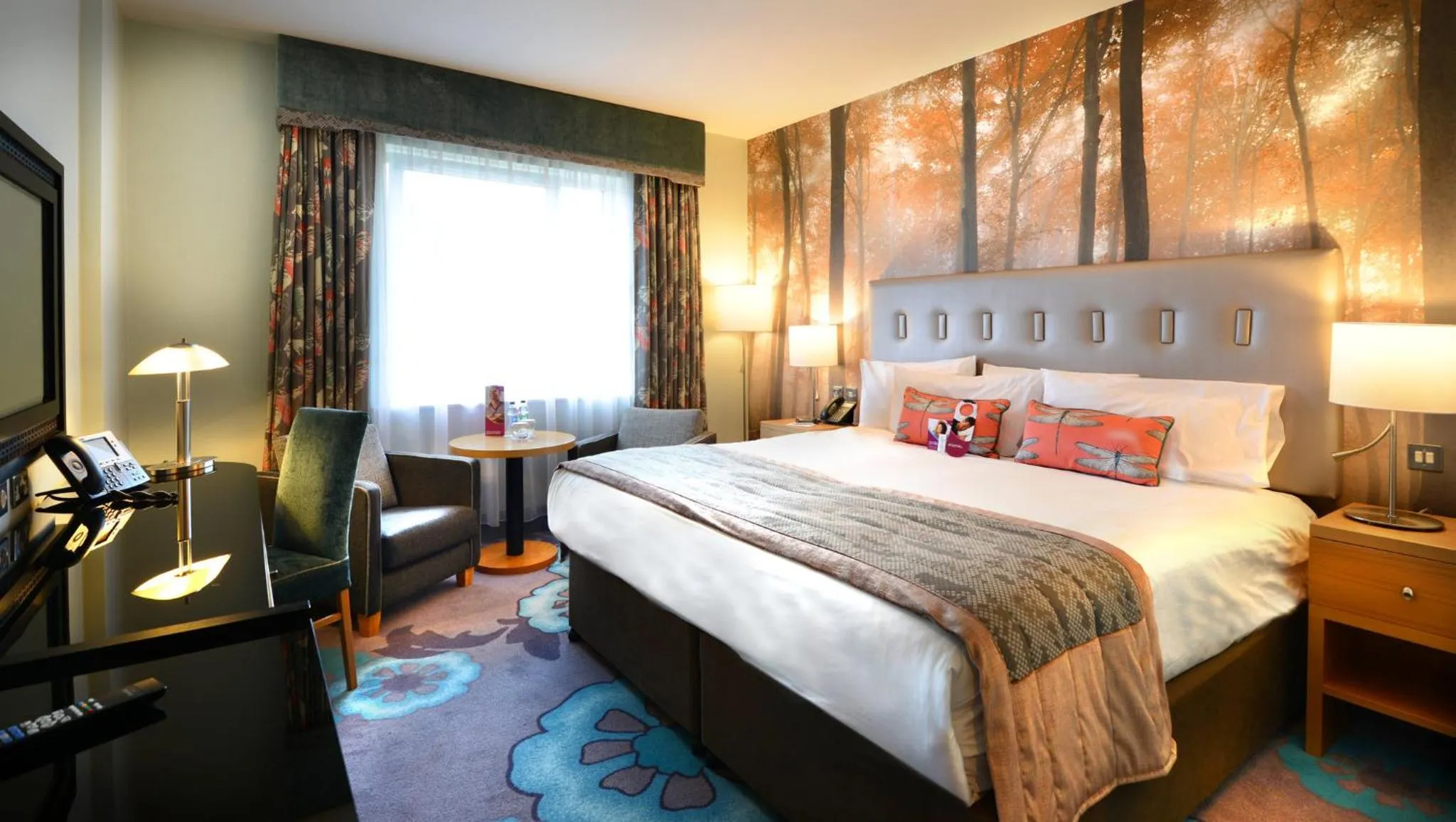 Photo of the whole room, Bed in Crowne Plaza Dublin Airport by IHG