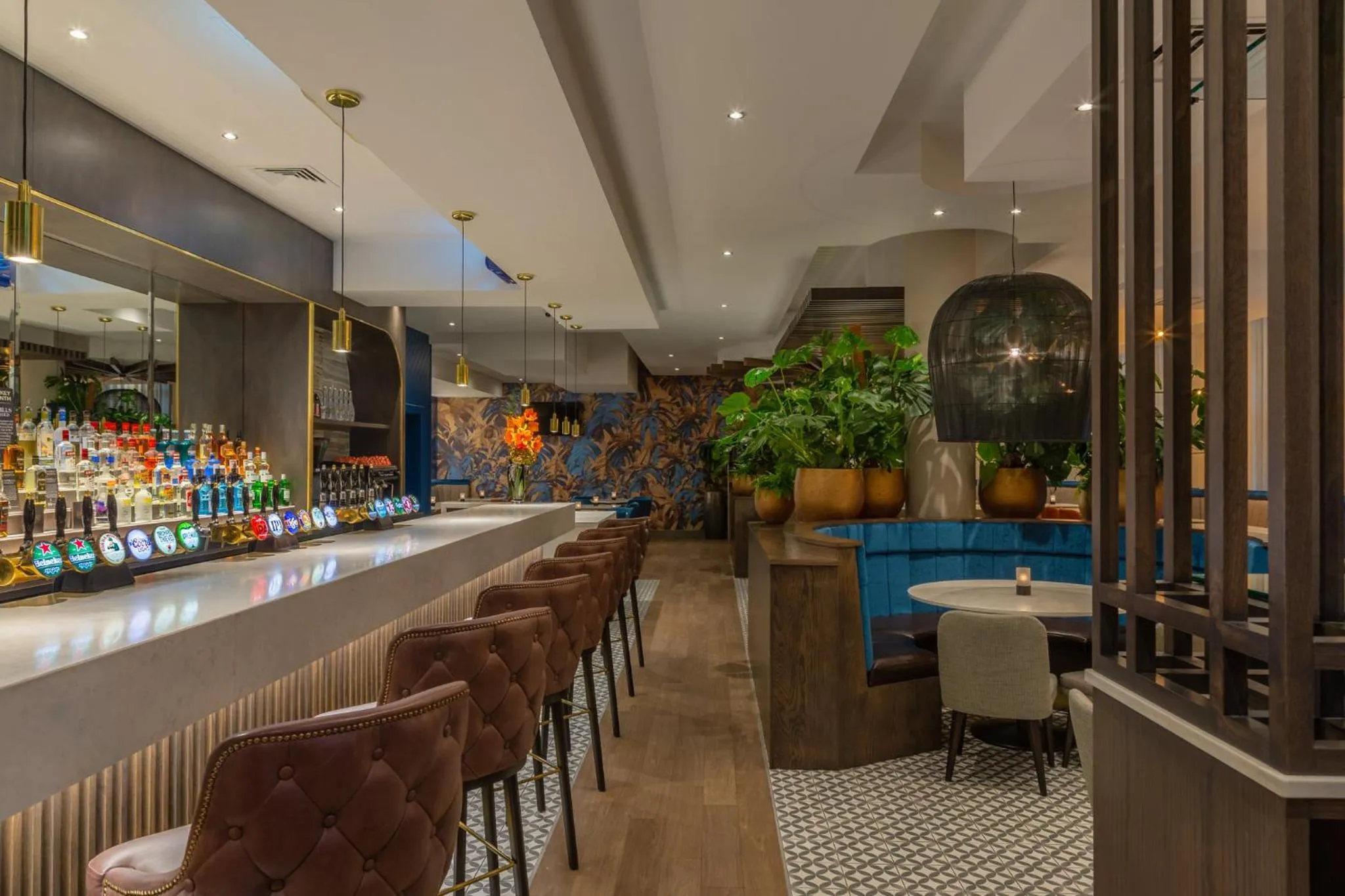 Lounge or bar in Crowne Plaza Dublin Airport by IHG