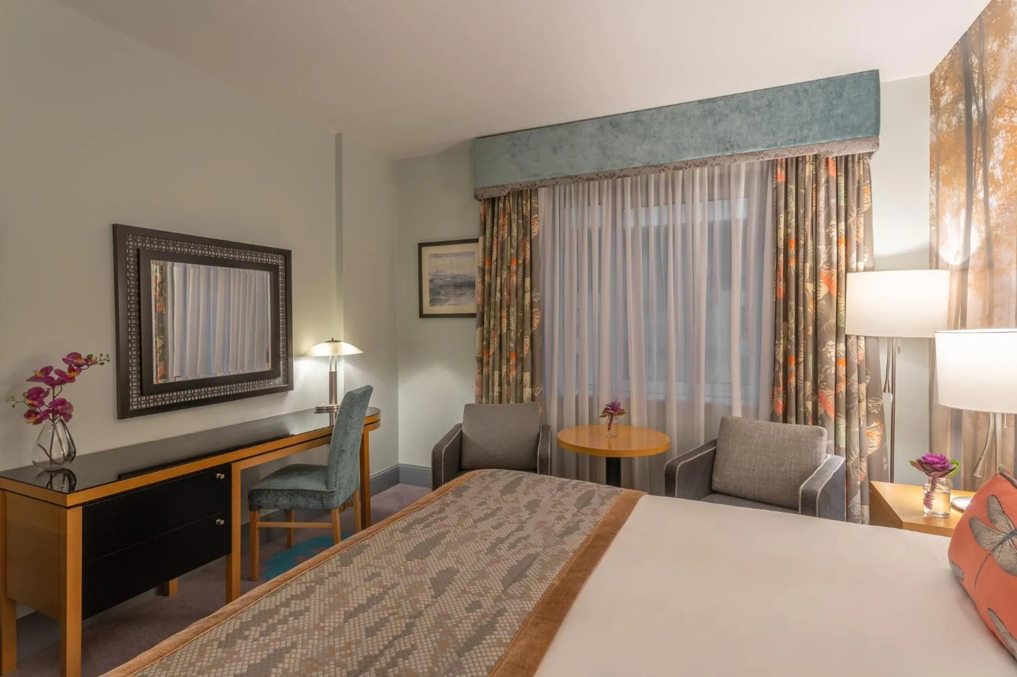 Photo of the whole room, Bed in Crowne Plaza Dublin Airport by IHG