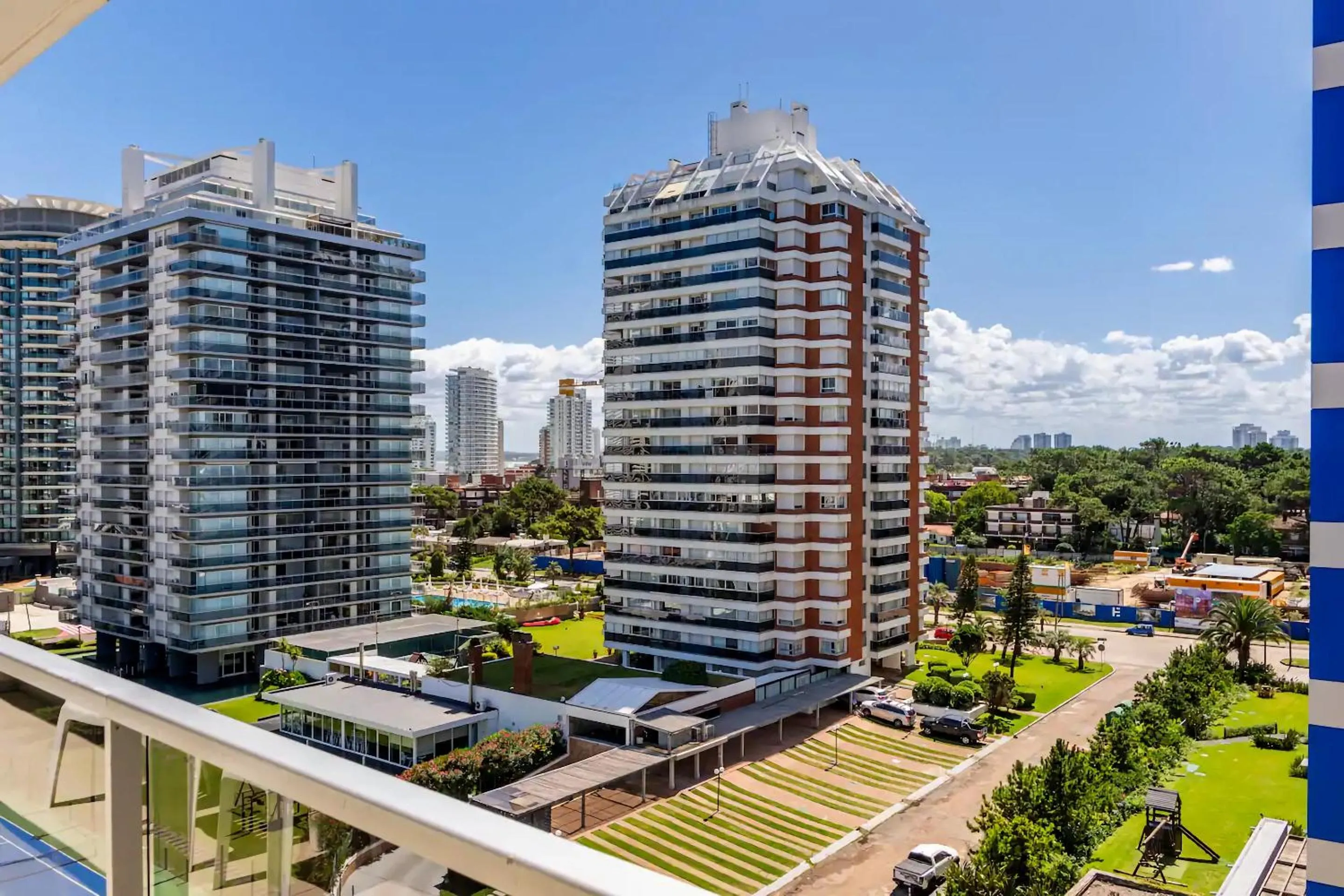 City view in Arenas del Mar Apartments