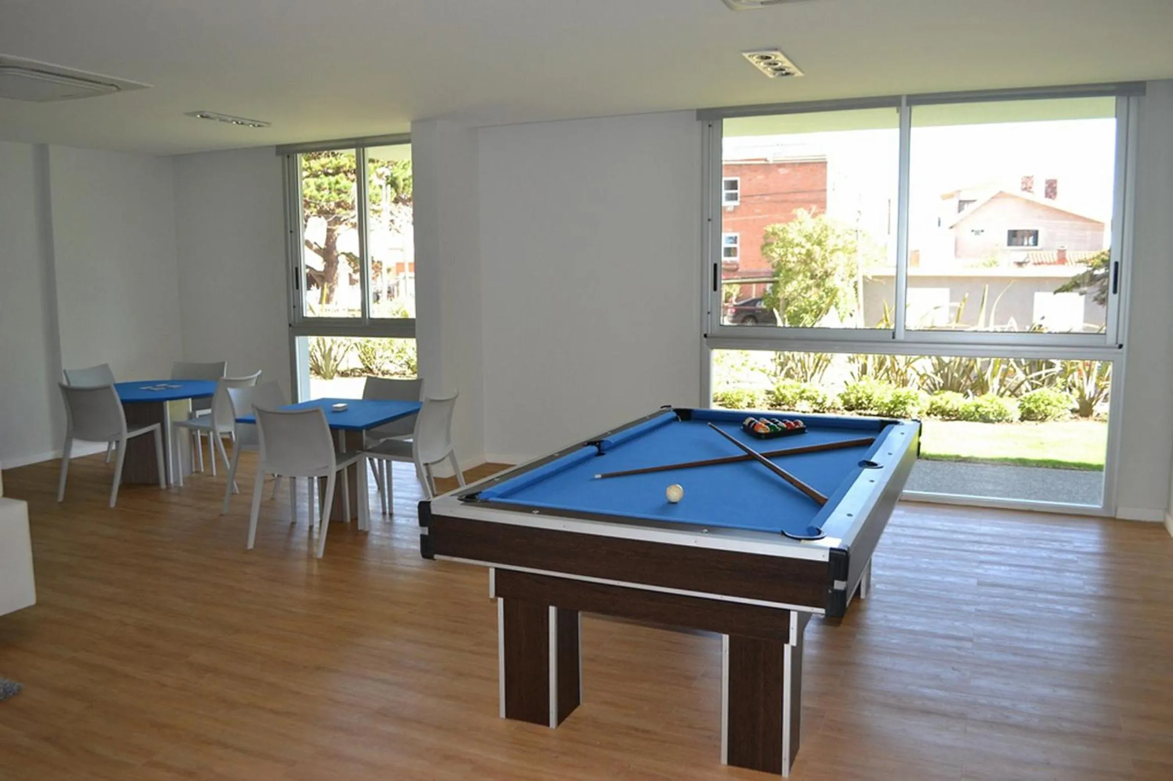 Game Room in Arenas del Mar Apartments