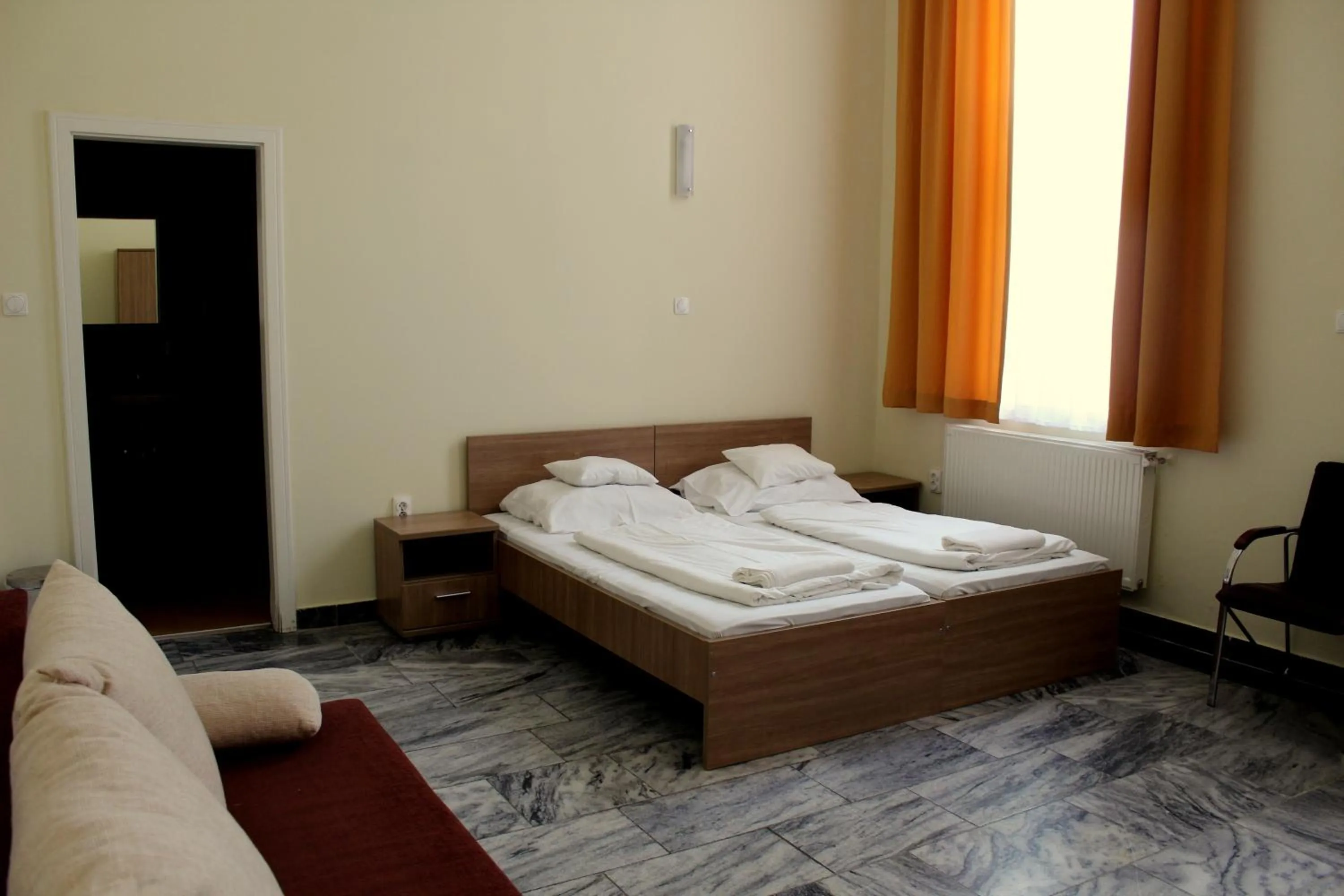 Bedroom, Bed in BF Hotel