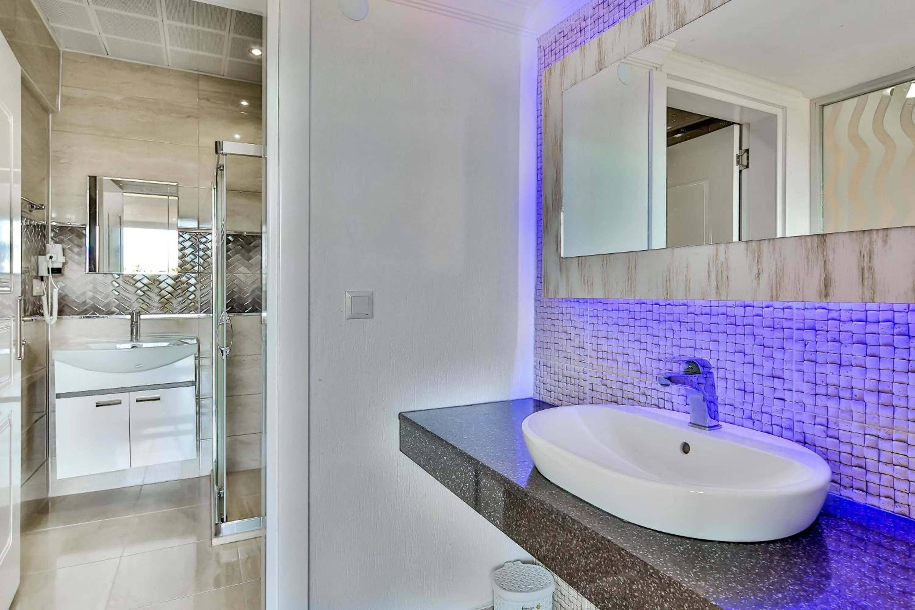 Bathroom in Hamarat Otel