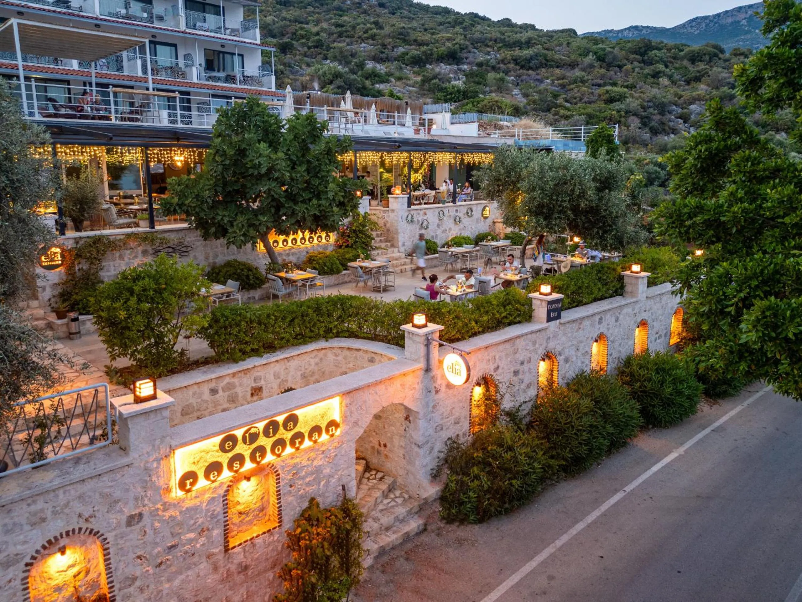 Property building in Hamarat Otel