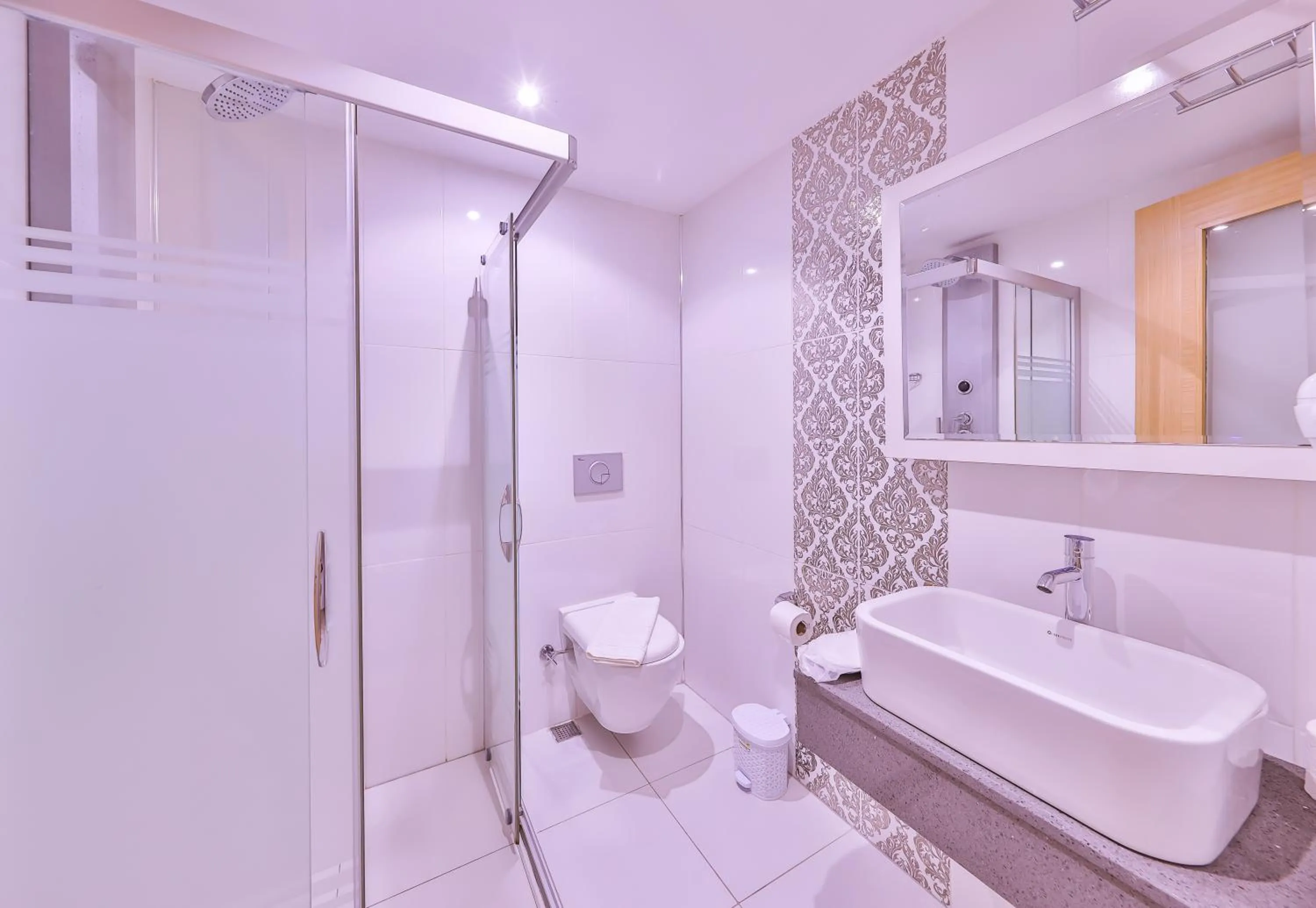 Bathroom in Hamarat Otel
