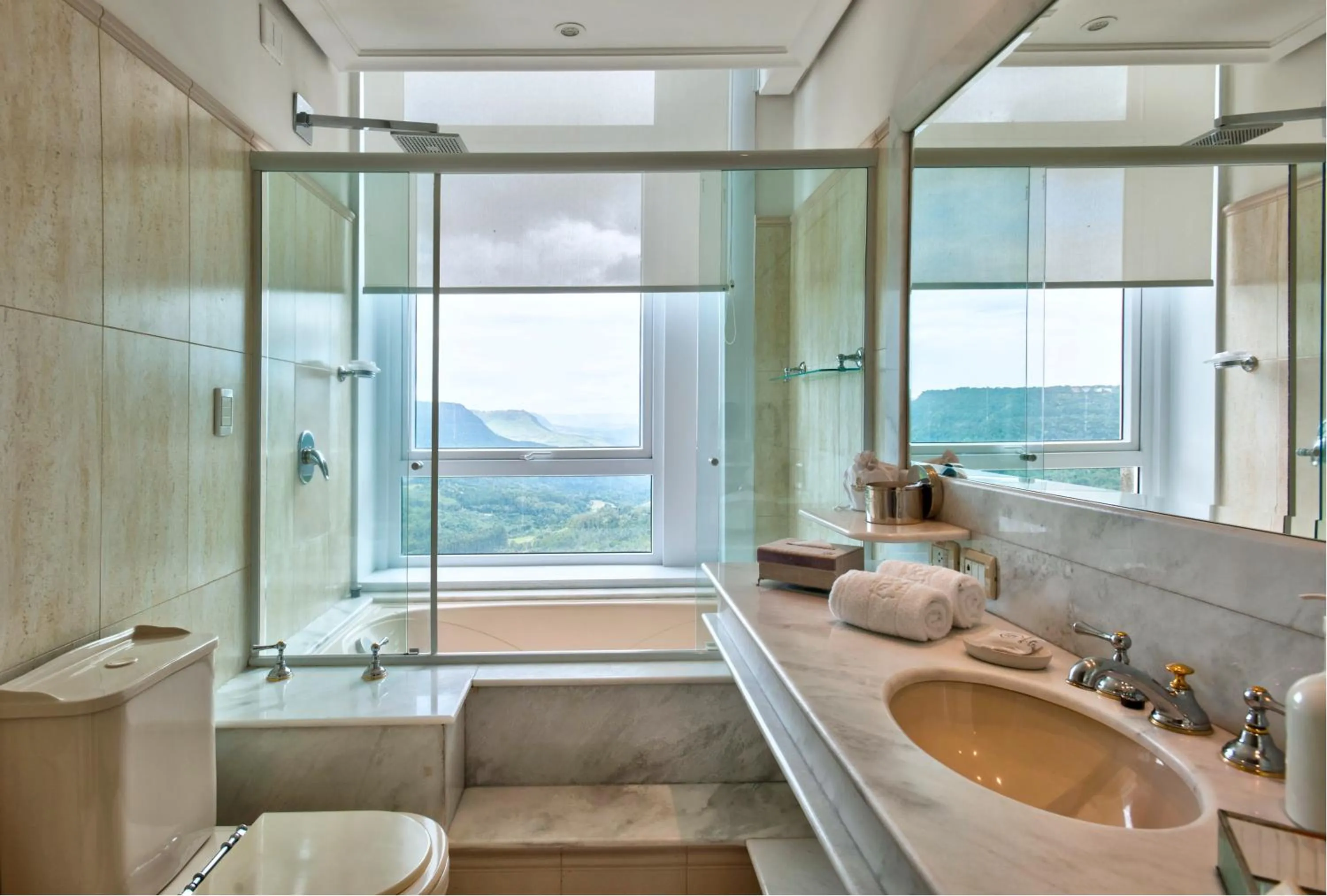 Toilet in Castelo Saint Andrews