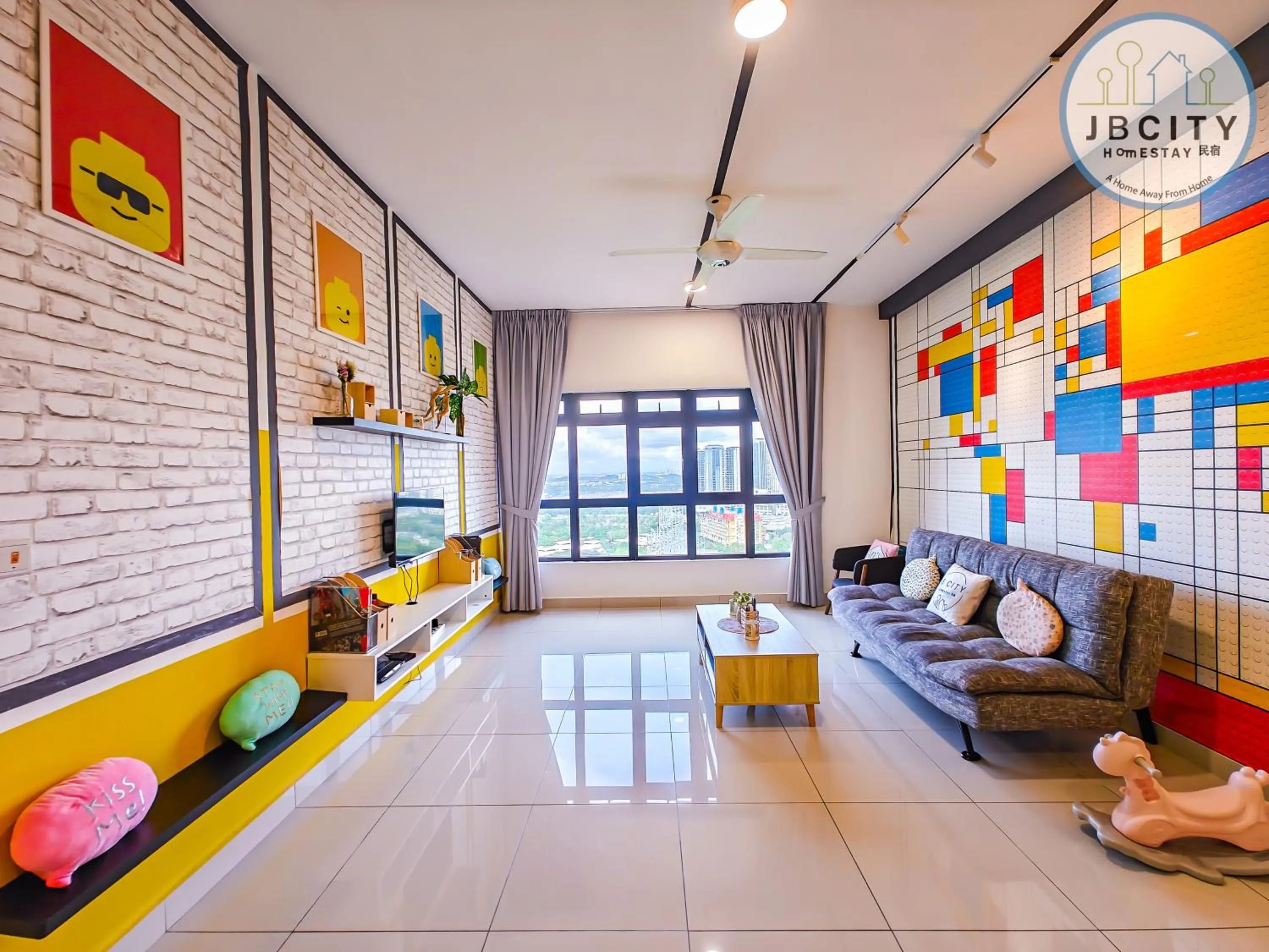 TV and multimedia in Pangsapuri Meridian by RR JBcity