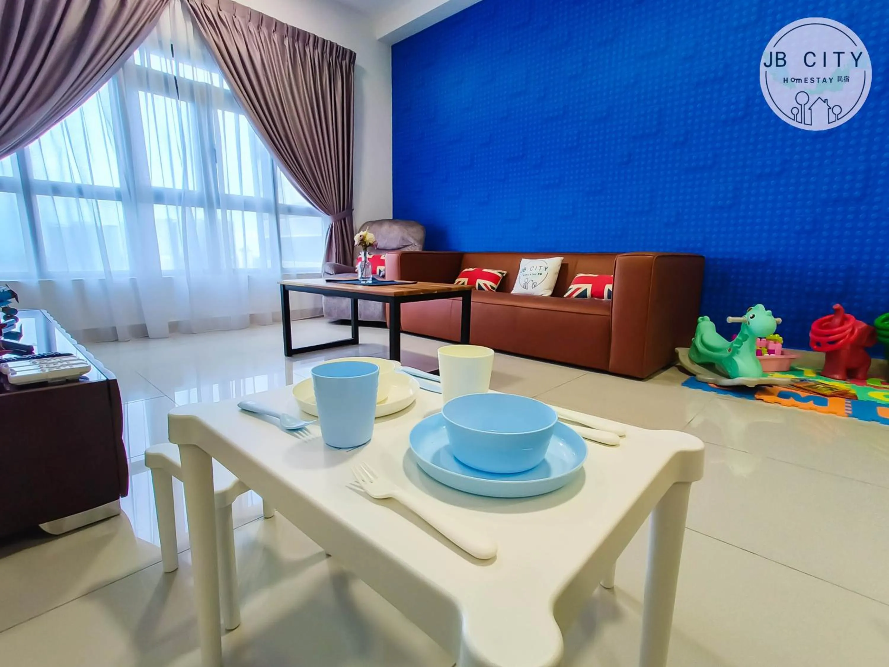 Living room in Pangsapuri Meridian by RR JBcity