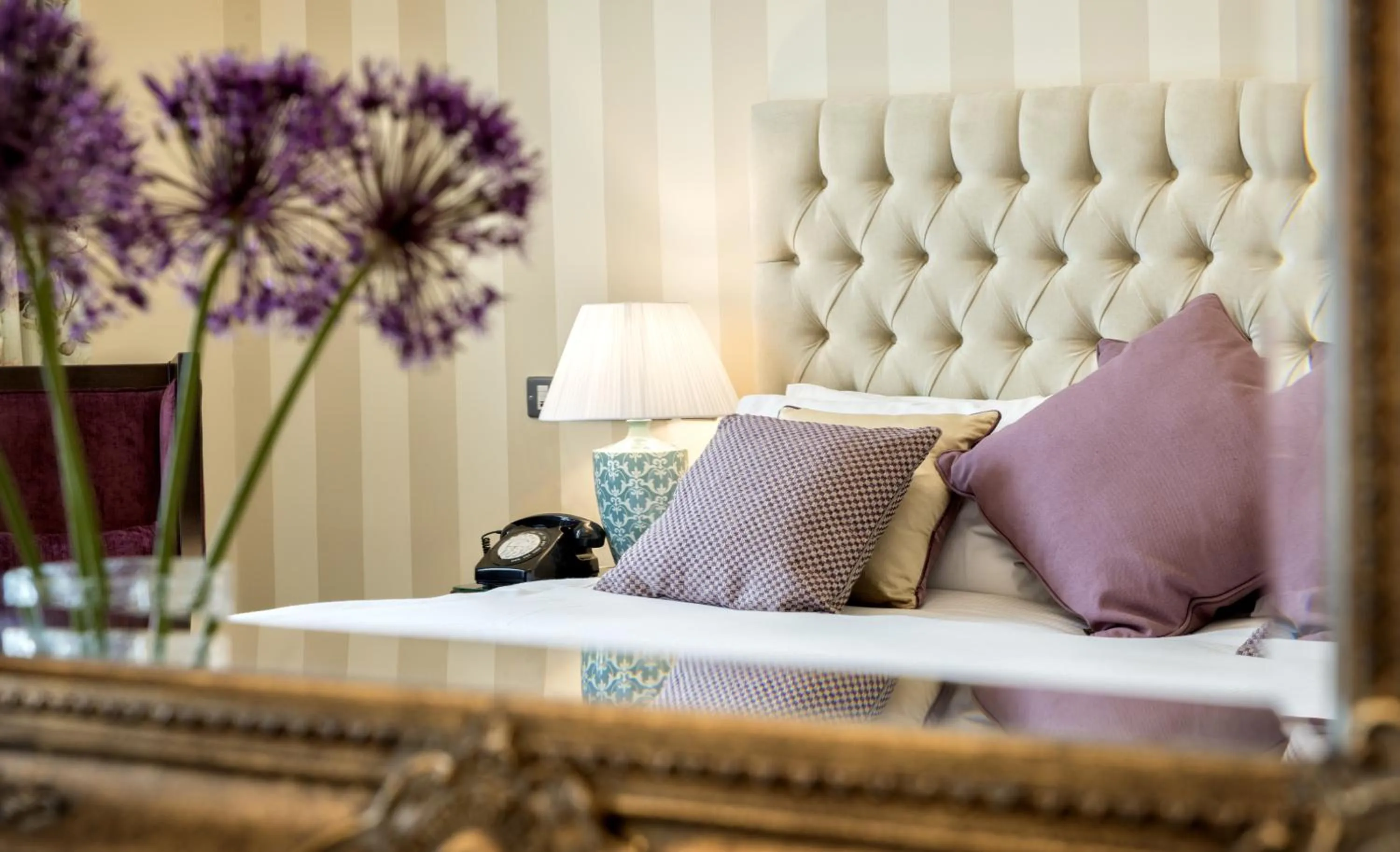 Decorative detail, Bed in The Wyatt Hotel