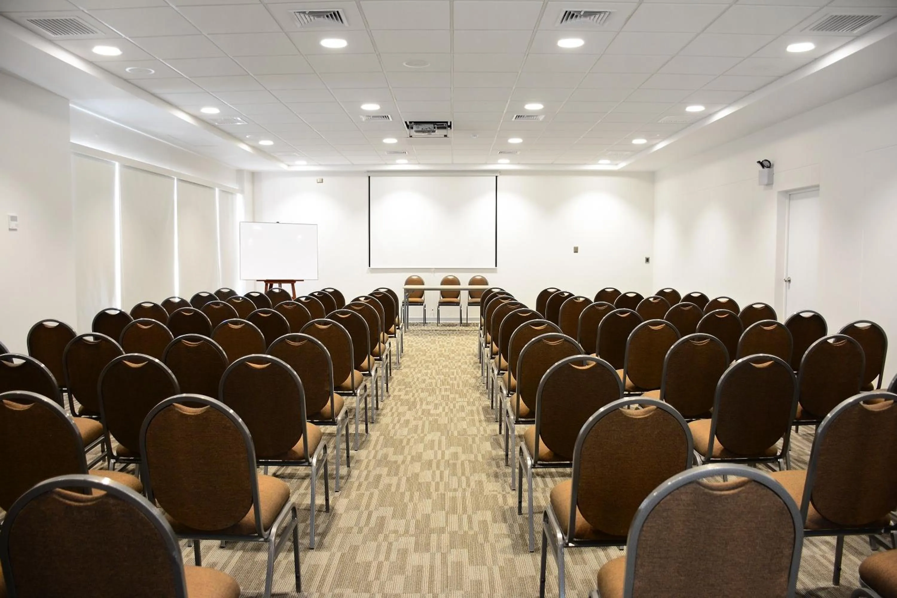 Meeting/conference room in DM Hoteles Moquegua