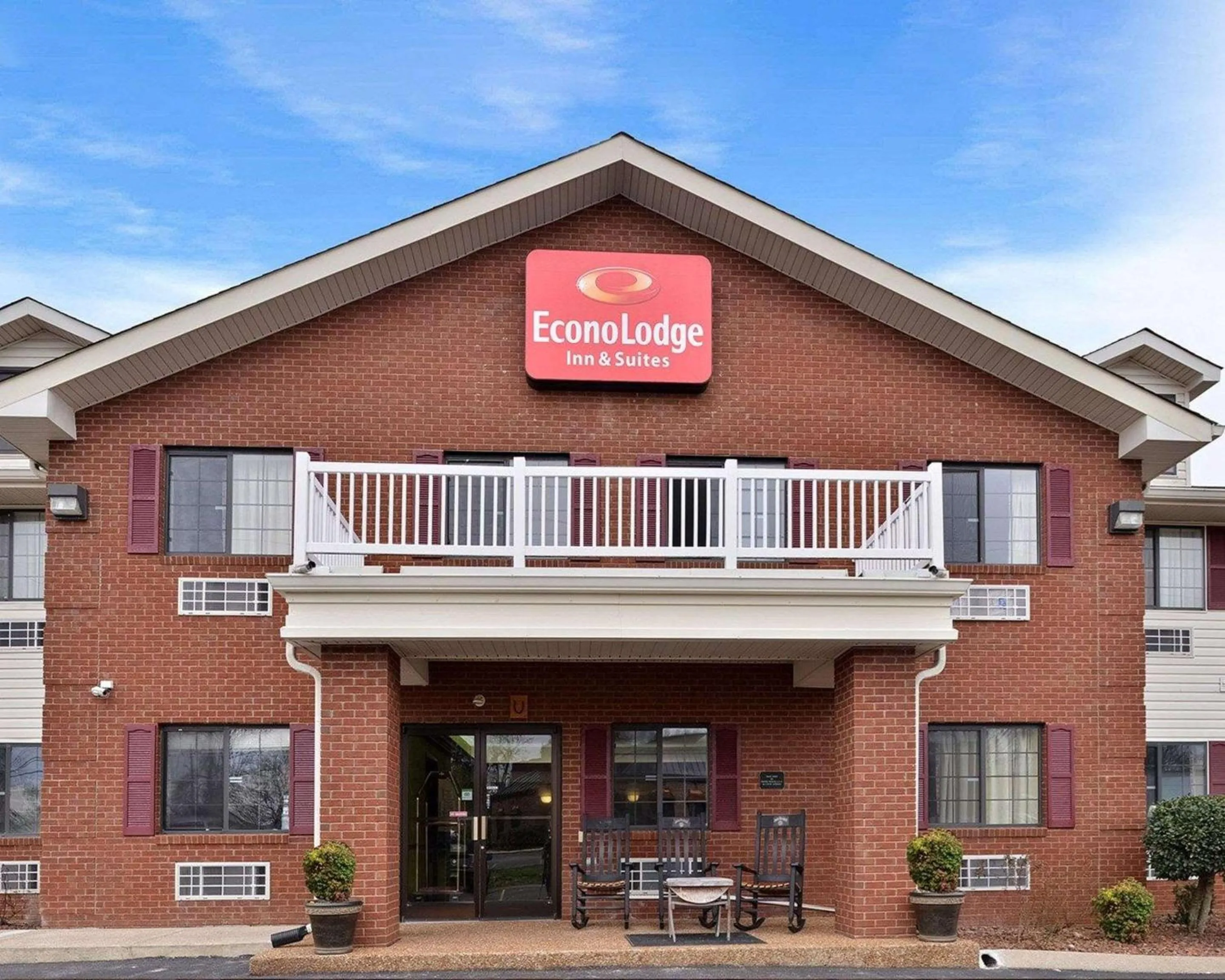 Property building in Econo Lodge Inn & Suites Shelbyville