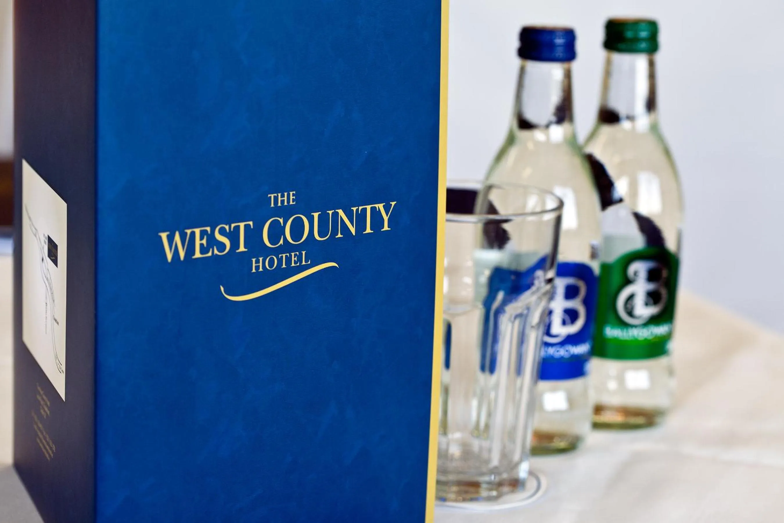 Food and drinks in West County Hotel