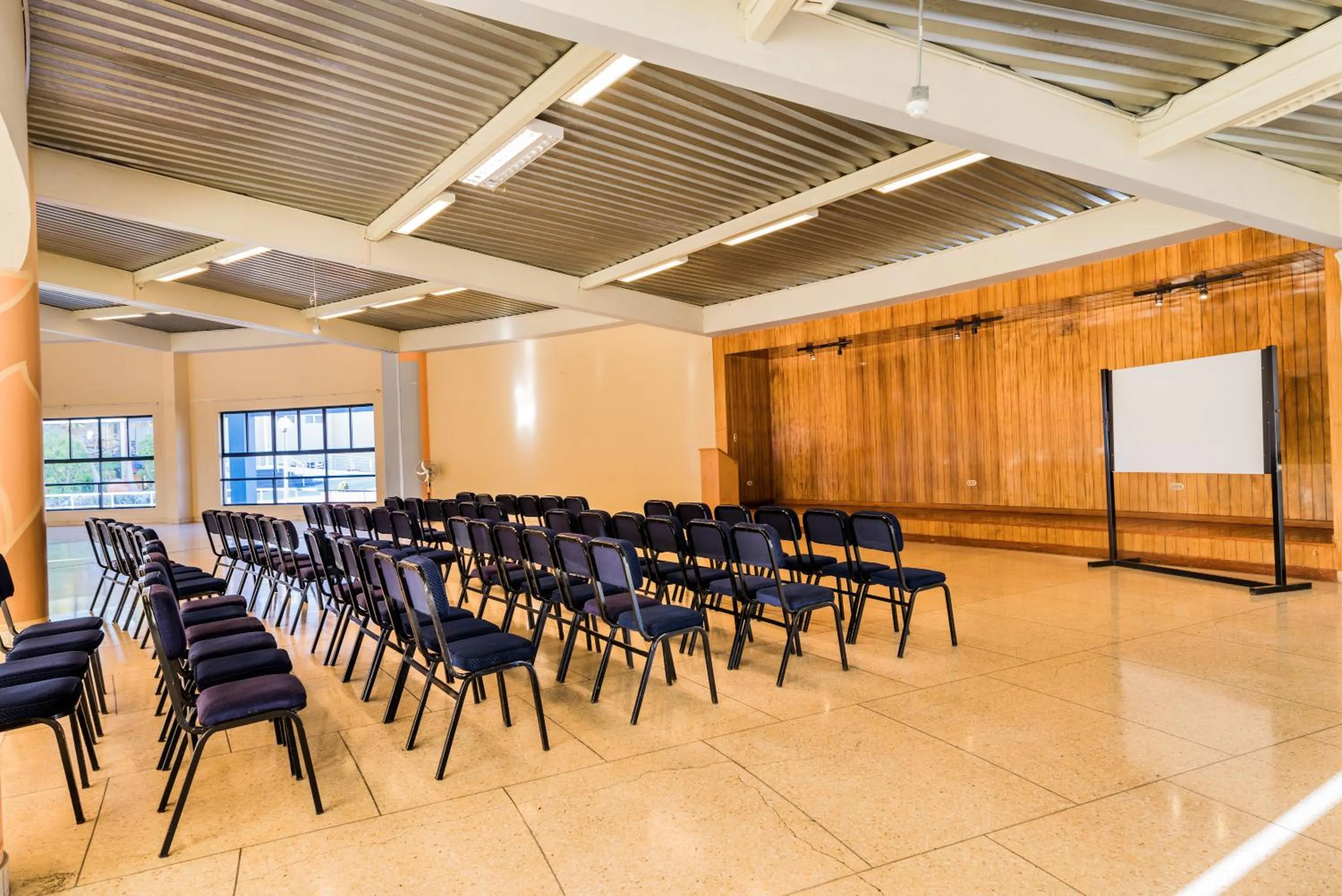 Business facilities in DM Hoteles Arequipa