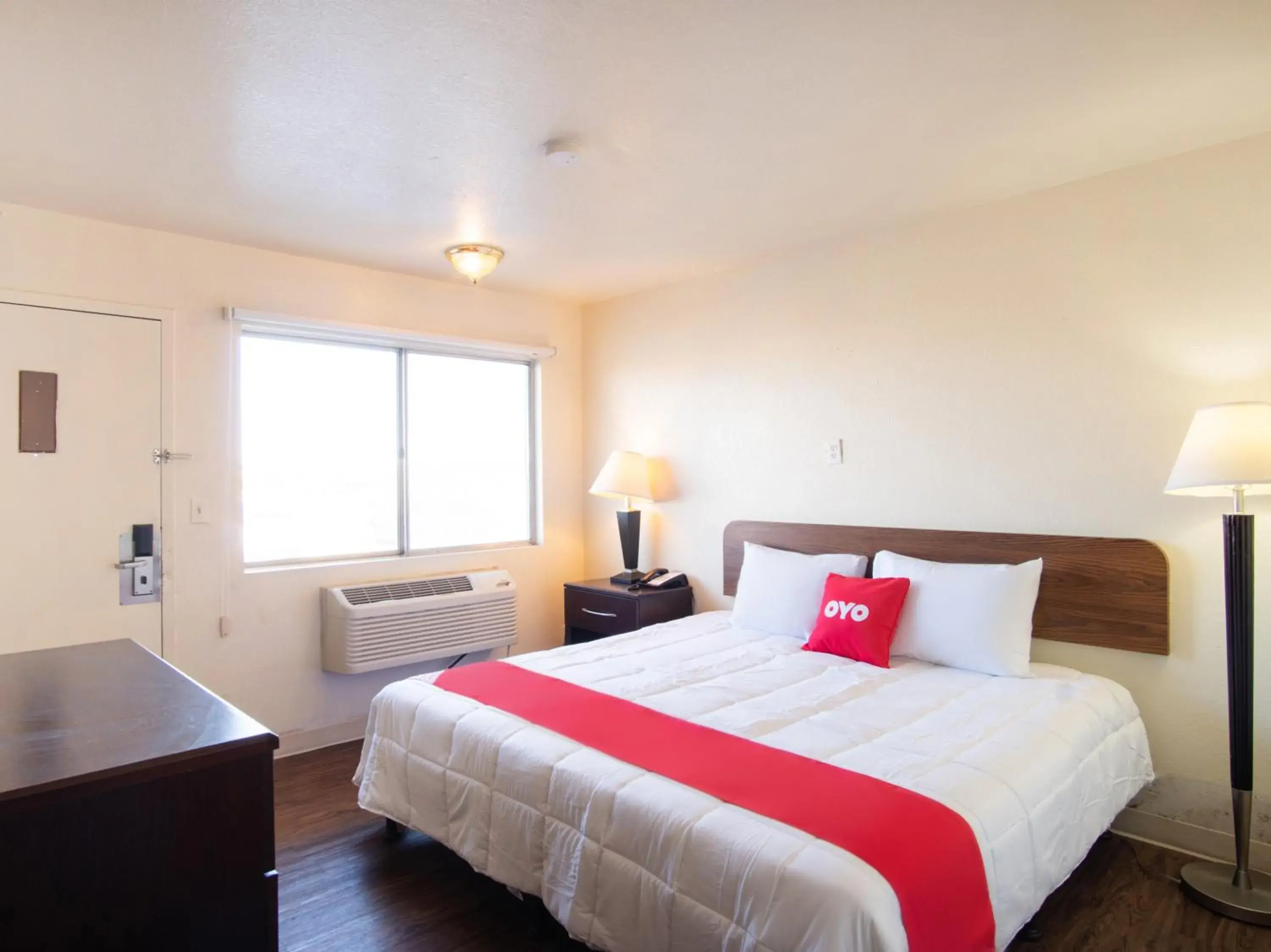 King Room - single occupancy in Budgetlodge King Room - single occupancy in Budgetlodge