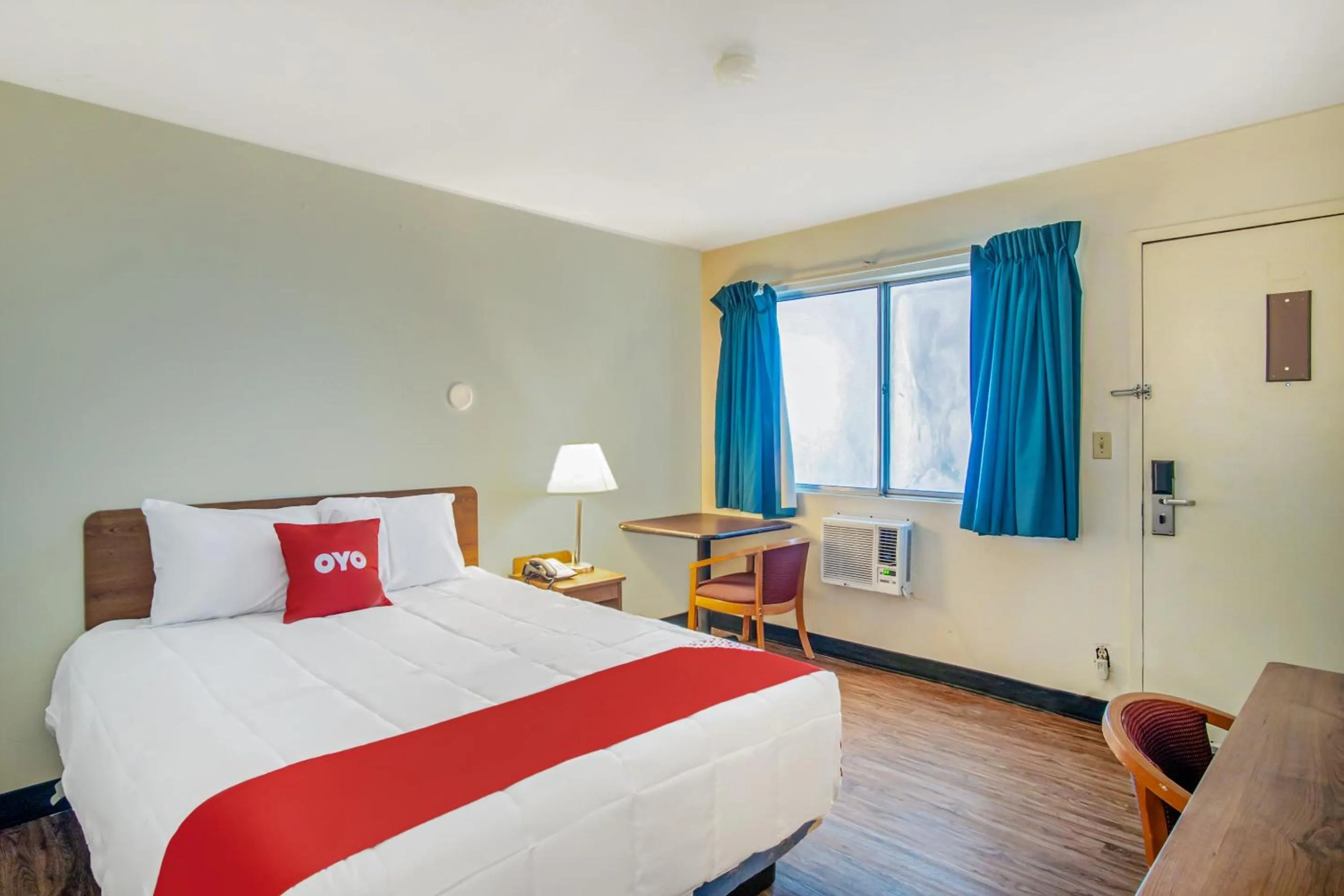 Bedroom, Bed in Budgetlodge