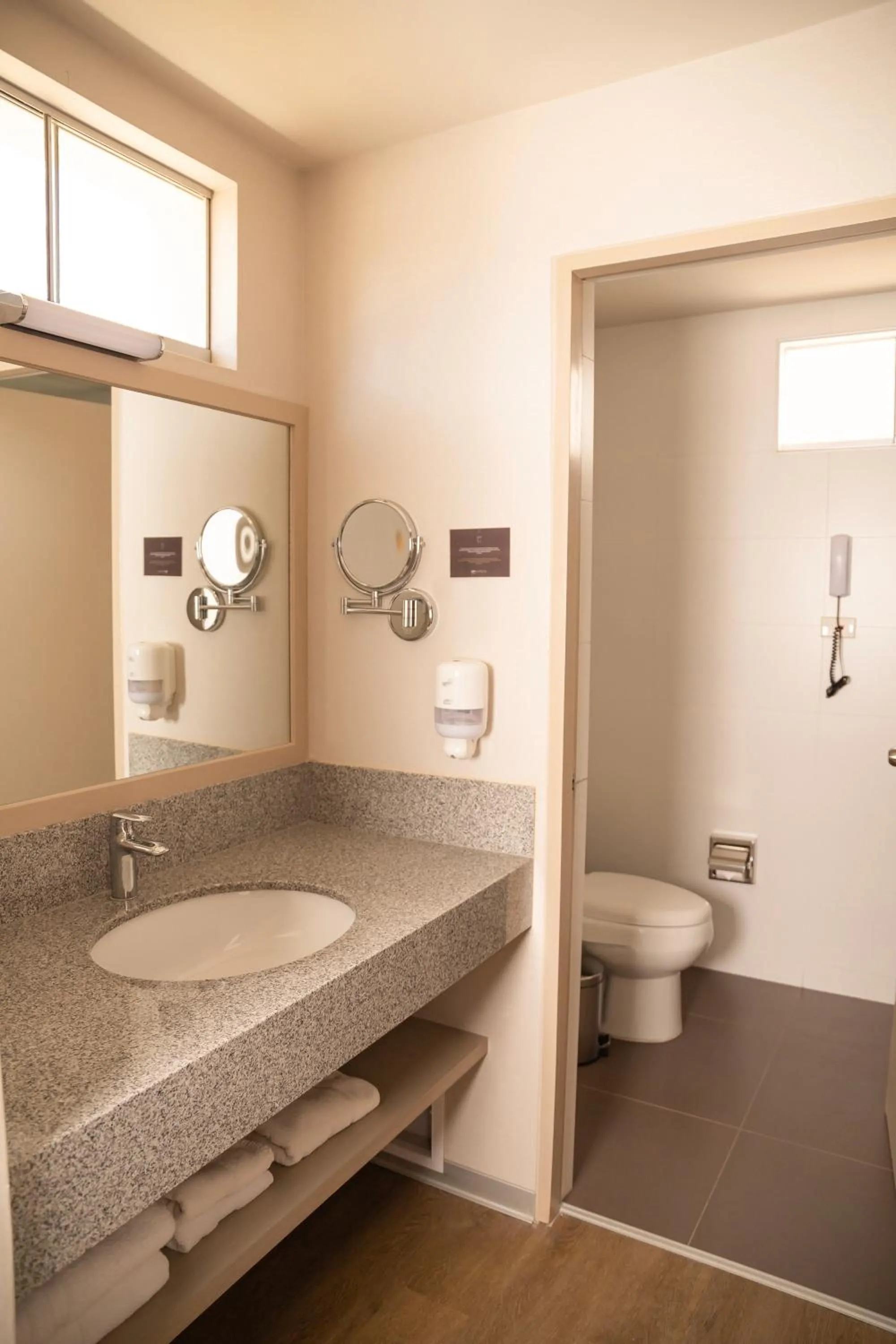 Bathroom in DM Hoteles Tacna