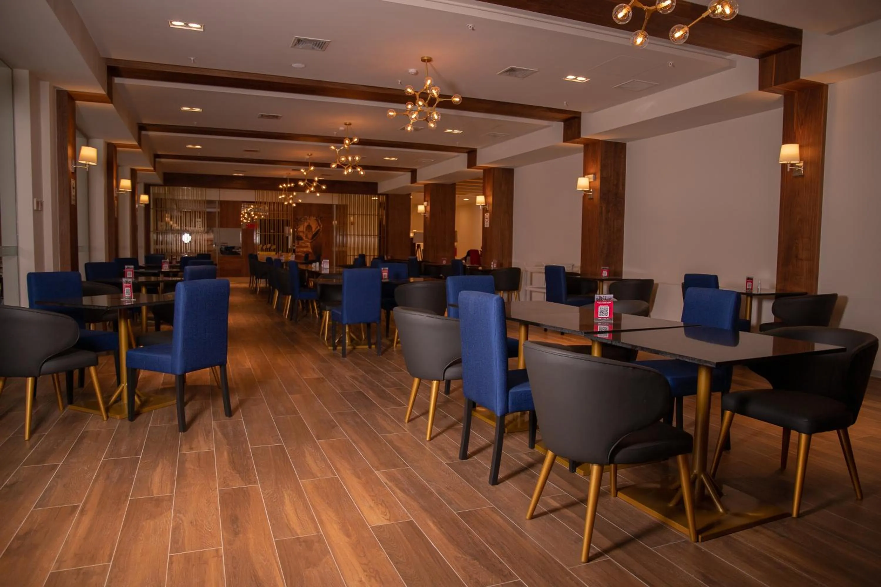 Restaurant/places to eat in DM Hoteles Tacna