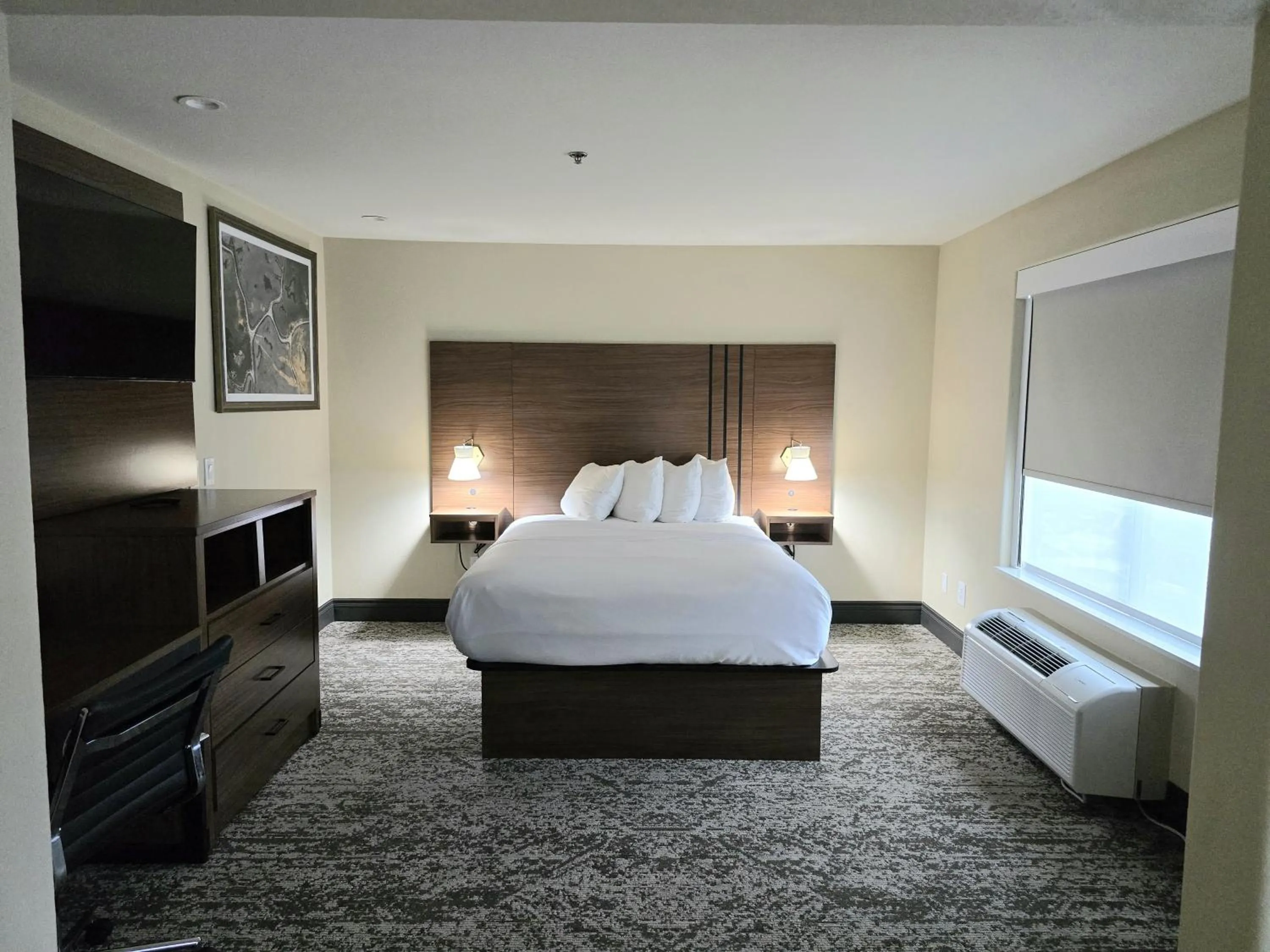 Bed in Best Western Casa Villa Suites