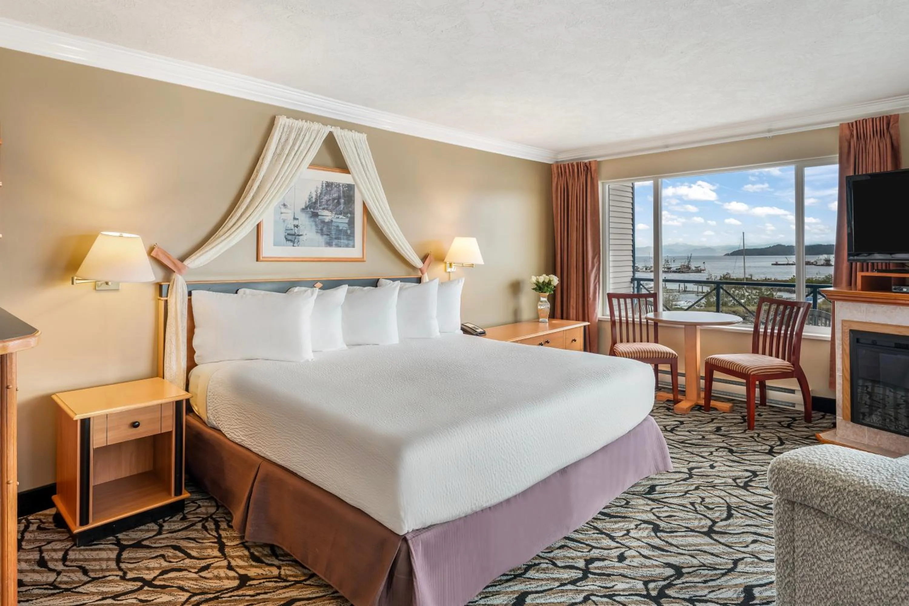 Bedroom, Bed in Glen Lyon Inn