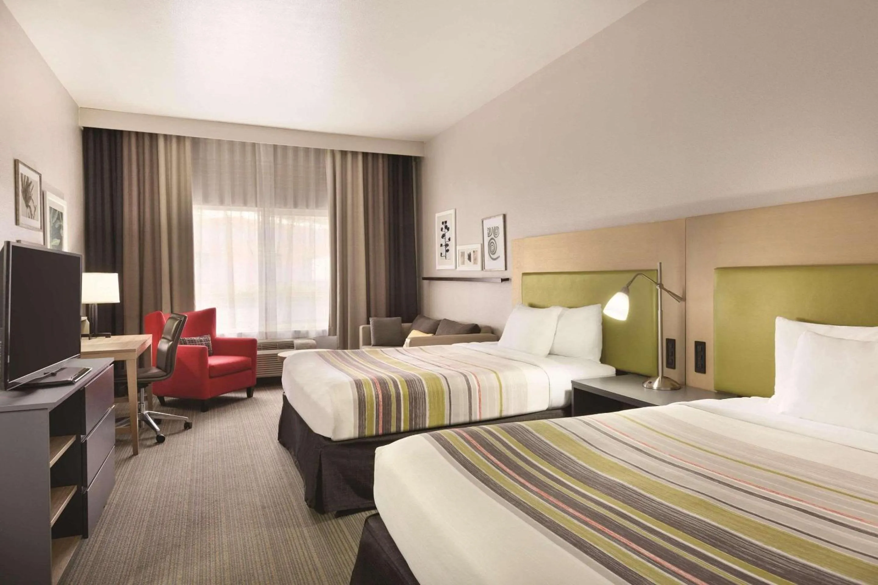 Bedroom, Bed in Country Inn & Suites by Radisson, Fresno North, CA