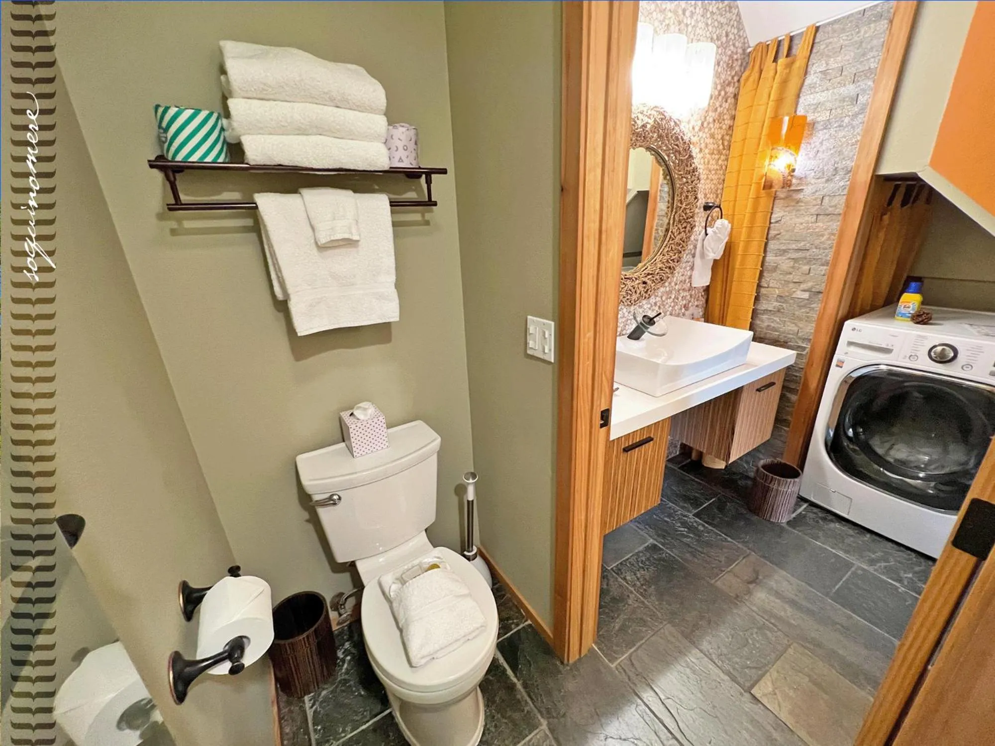 Tide Pool Cabin, a Soquinomere Private Hotel on the Dunes, Downtown Ocean Shores