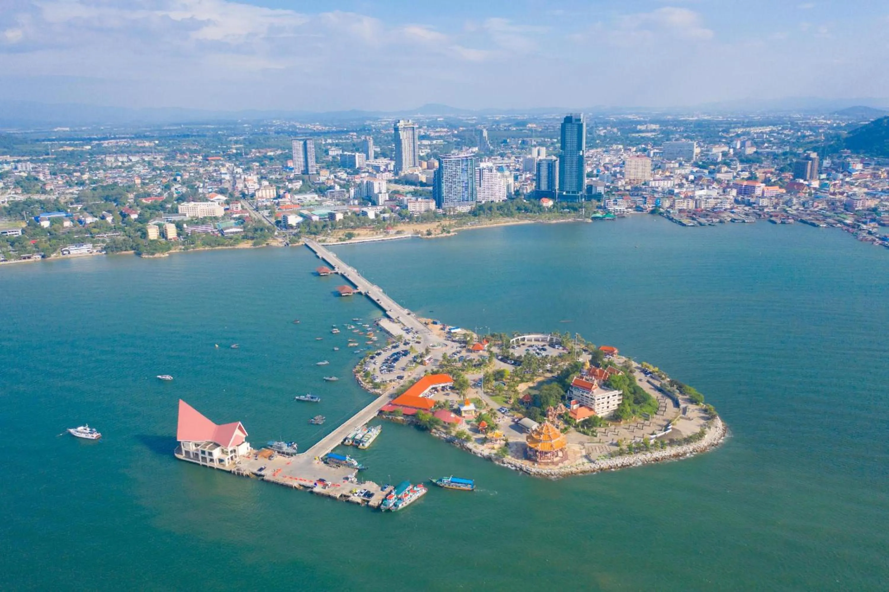 Nearby landmark in OYO 465 Krung Kao Traveller Lodge