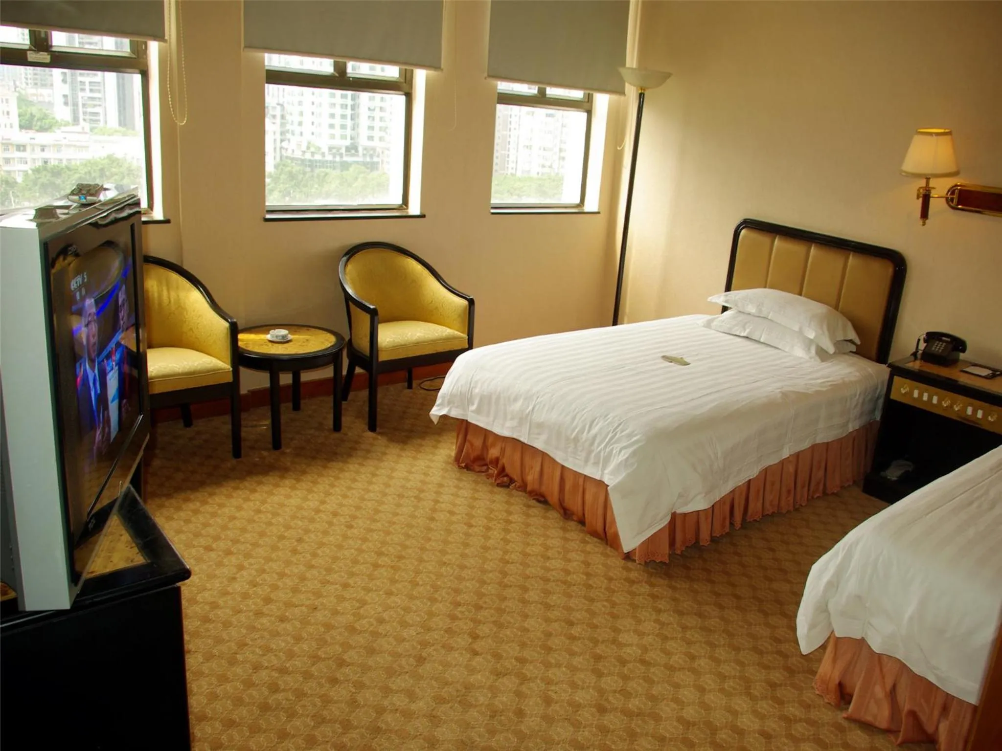 Bedroom, Bed in Guangzhou Aiqun Hotel - Canton Fair Free Shuttle Bus during Canton Fair period