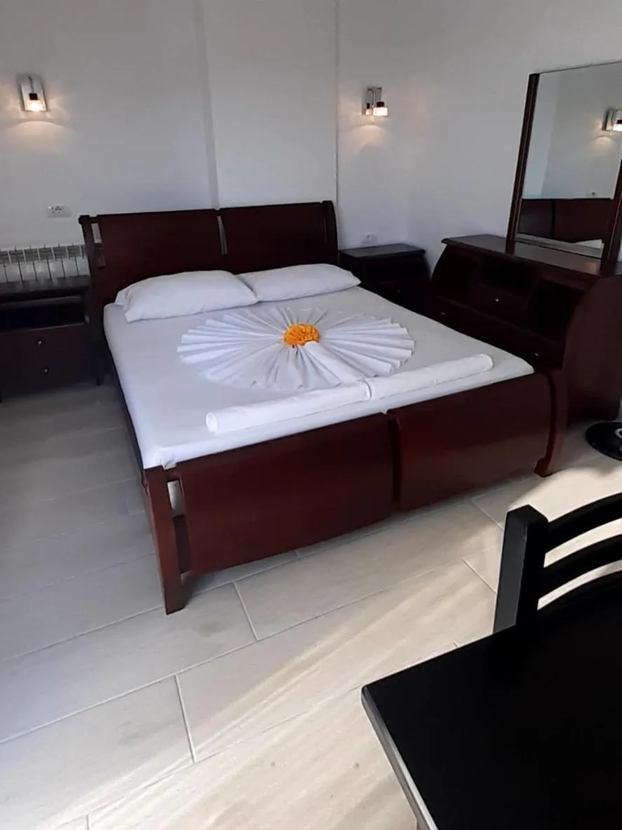 Bed in Vila Zeqo Muka 1