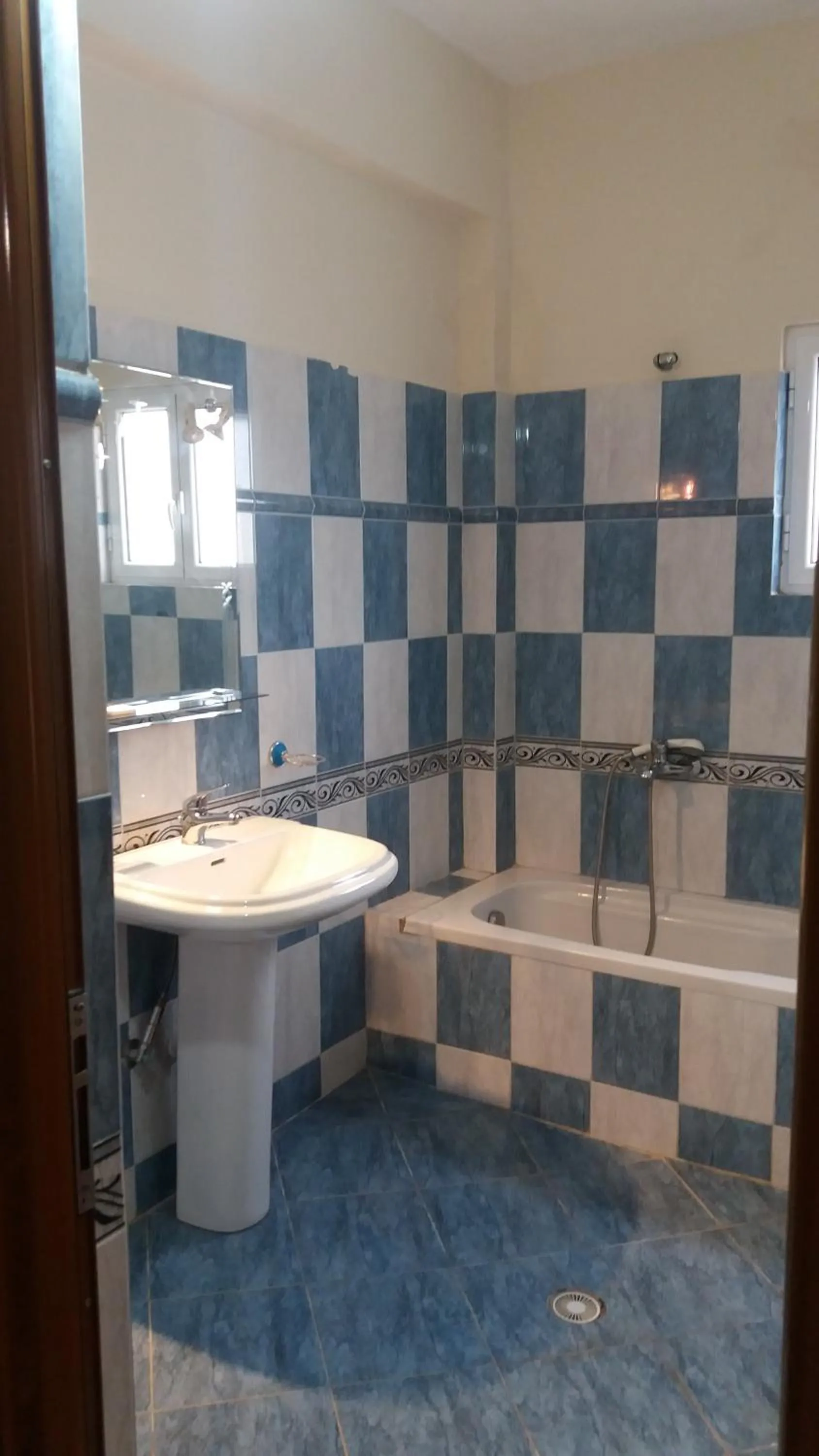 Toilet in Vila Zeqo Muka 1