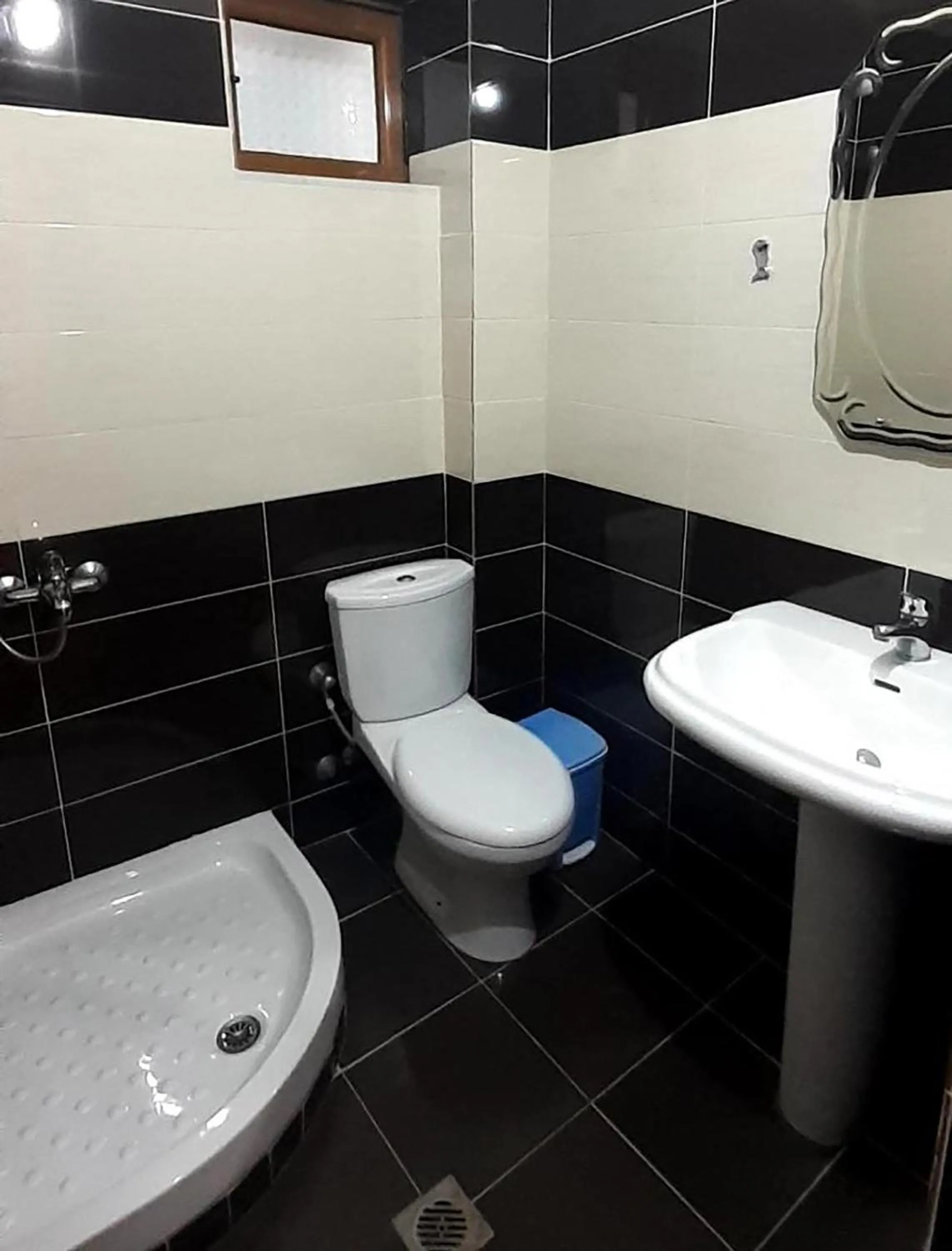 Bathroom in Vila Zeqo Muka 1