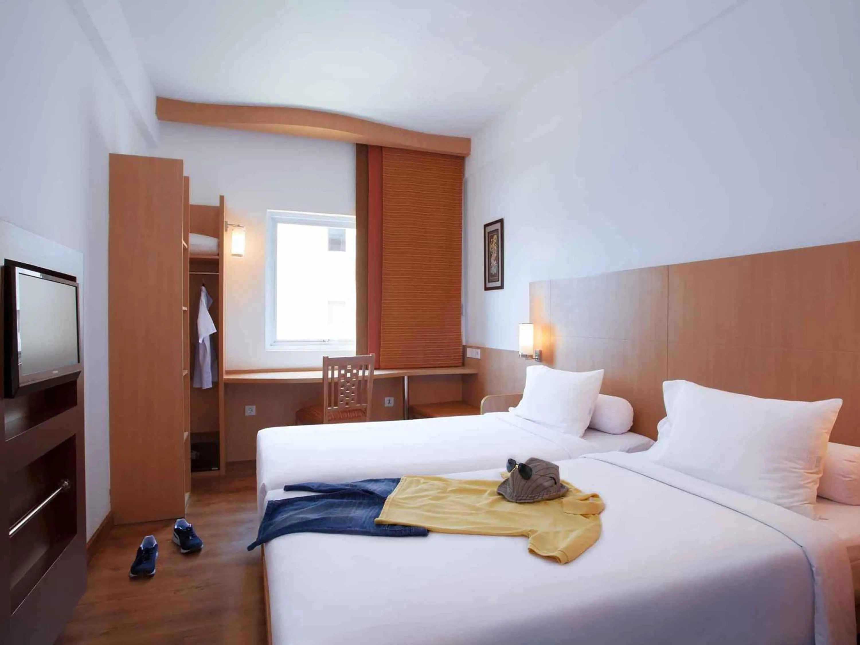 Bedroom, Bed in Ibis Bali Kuta