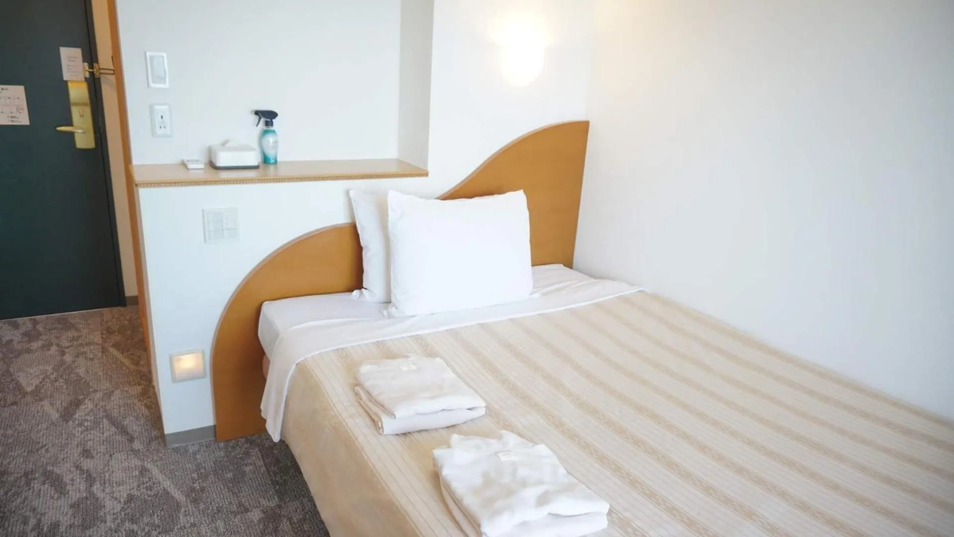 Photo of the whole room, Bed in Naha Beach Side Hotel