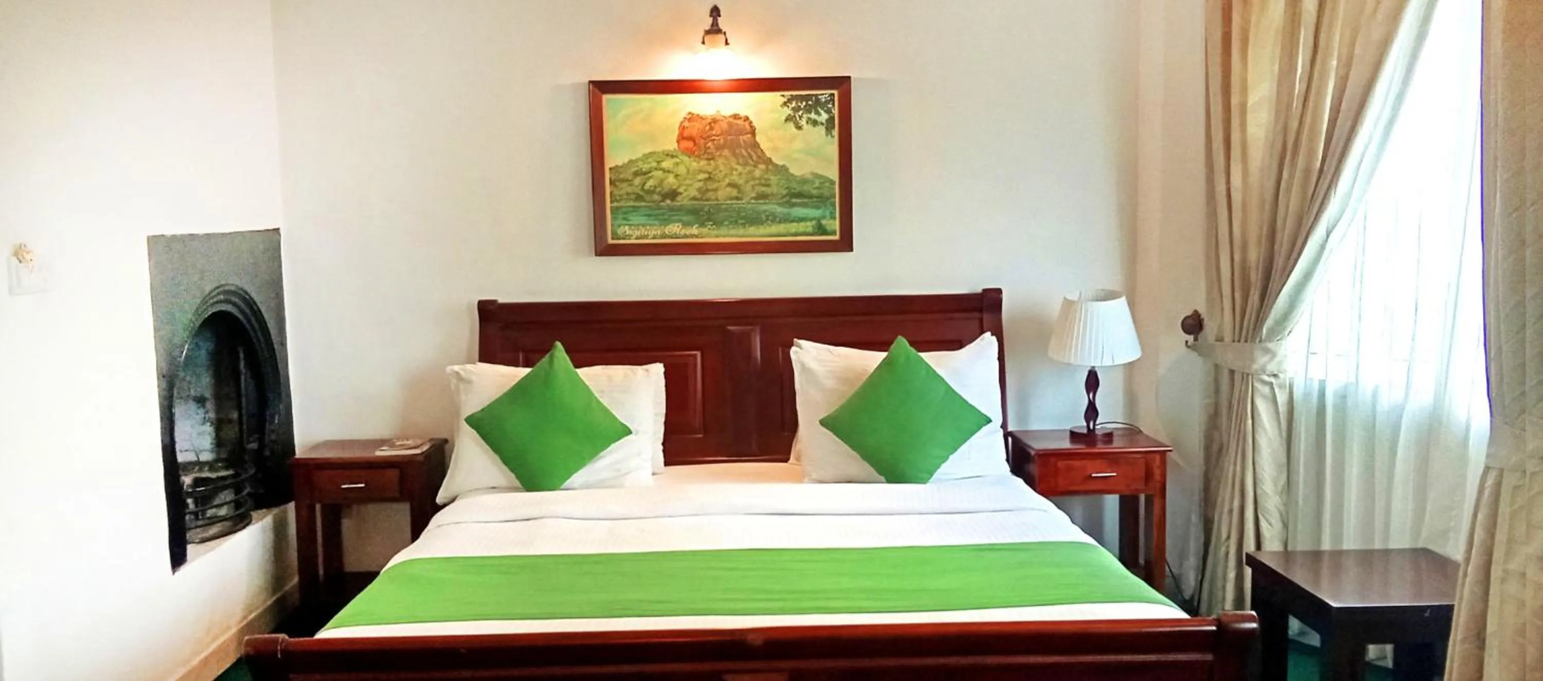 Bedroom, Bed in The Rock Hotel