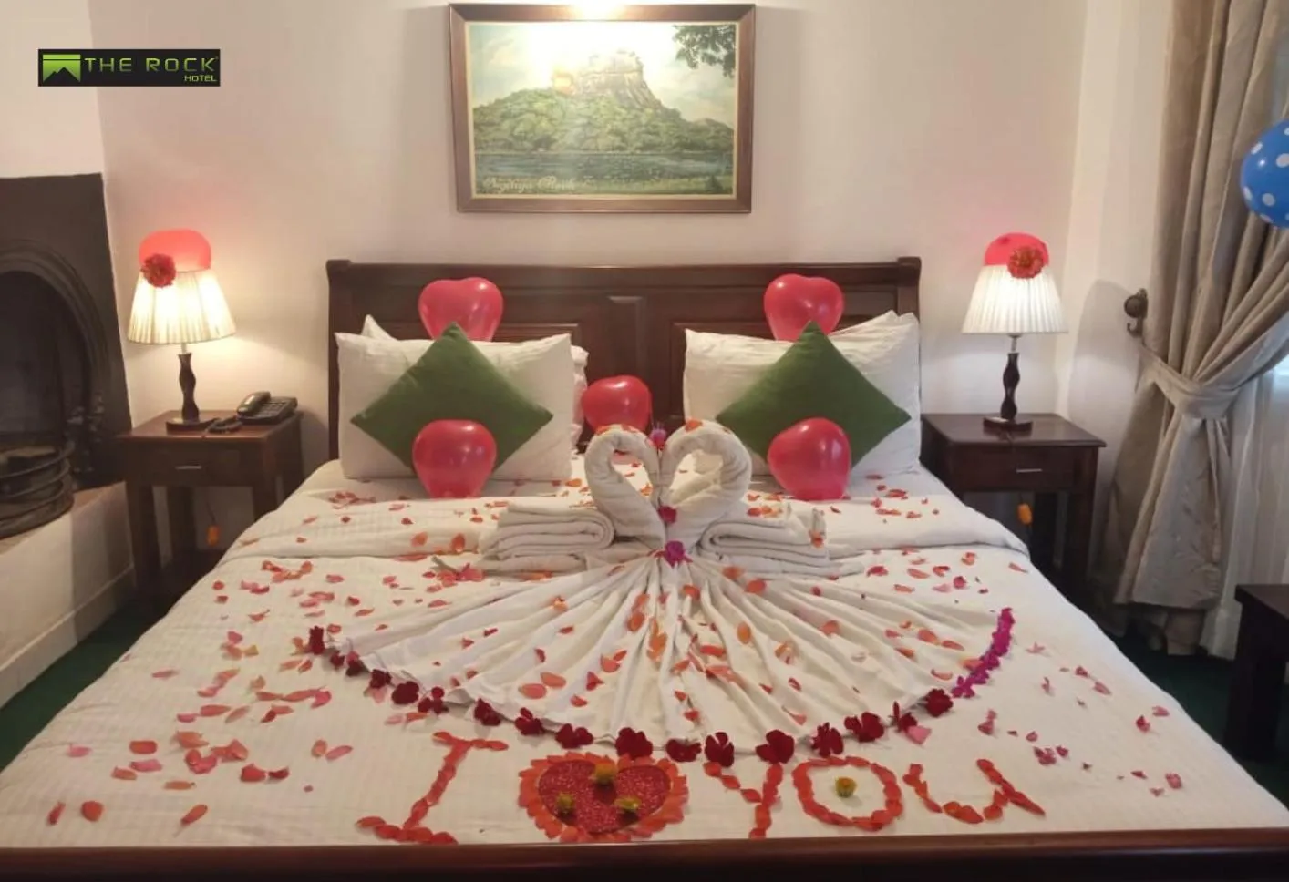 Bedroom, Bed in The Rock Hotel