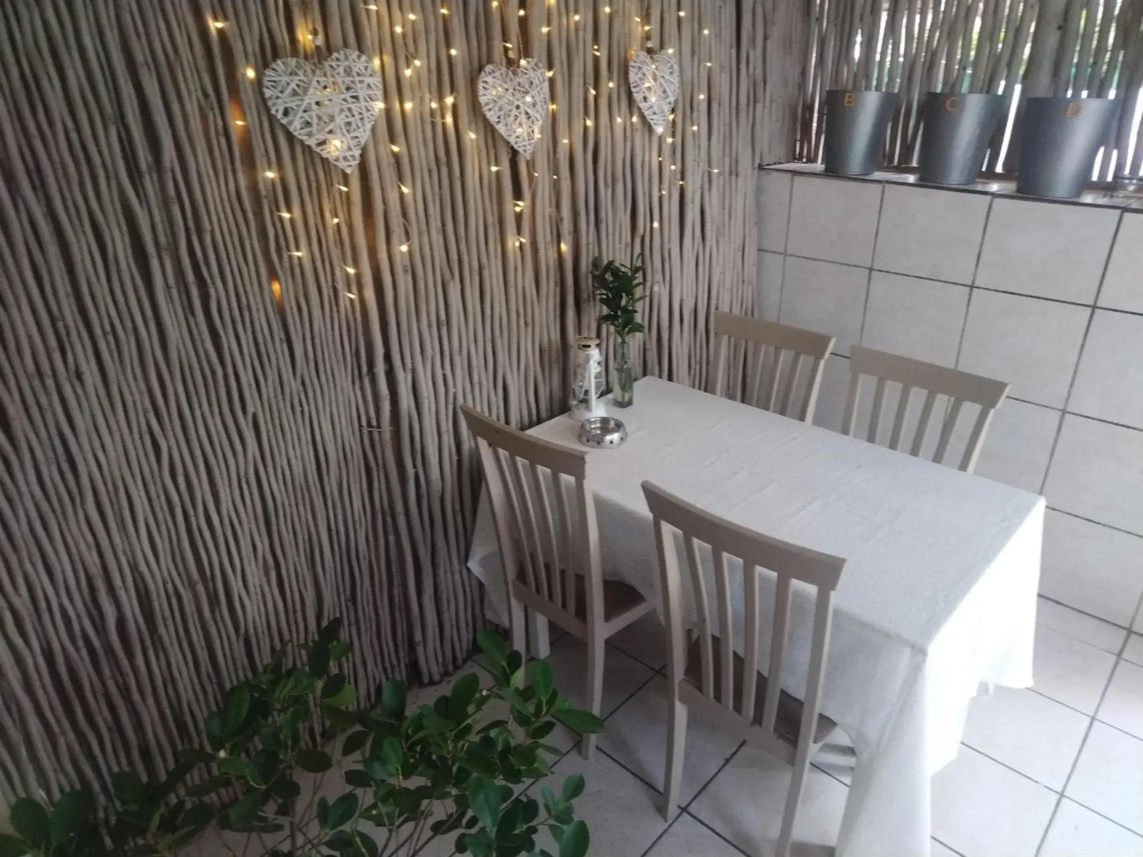 Deluxe Double Room with Bath - single occupancy in Garsfontein Bed and Breakfast Deluxe Double Room with Bath - single occupancy in Garsfontein Bed and Breakfast