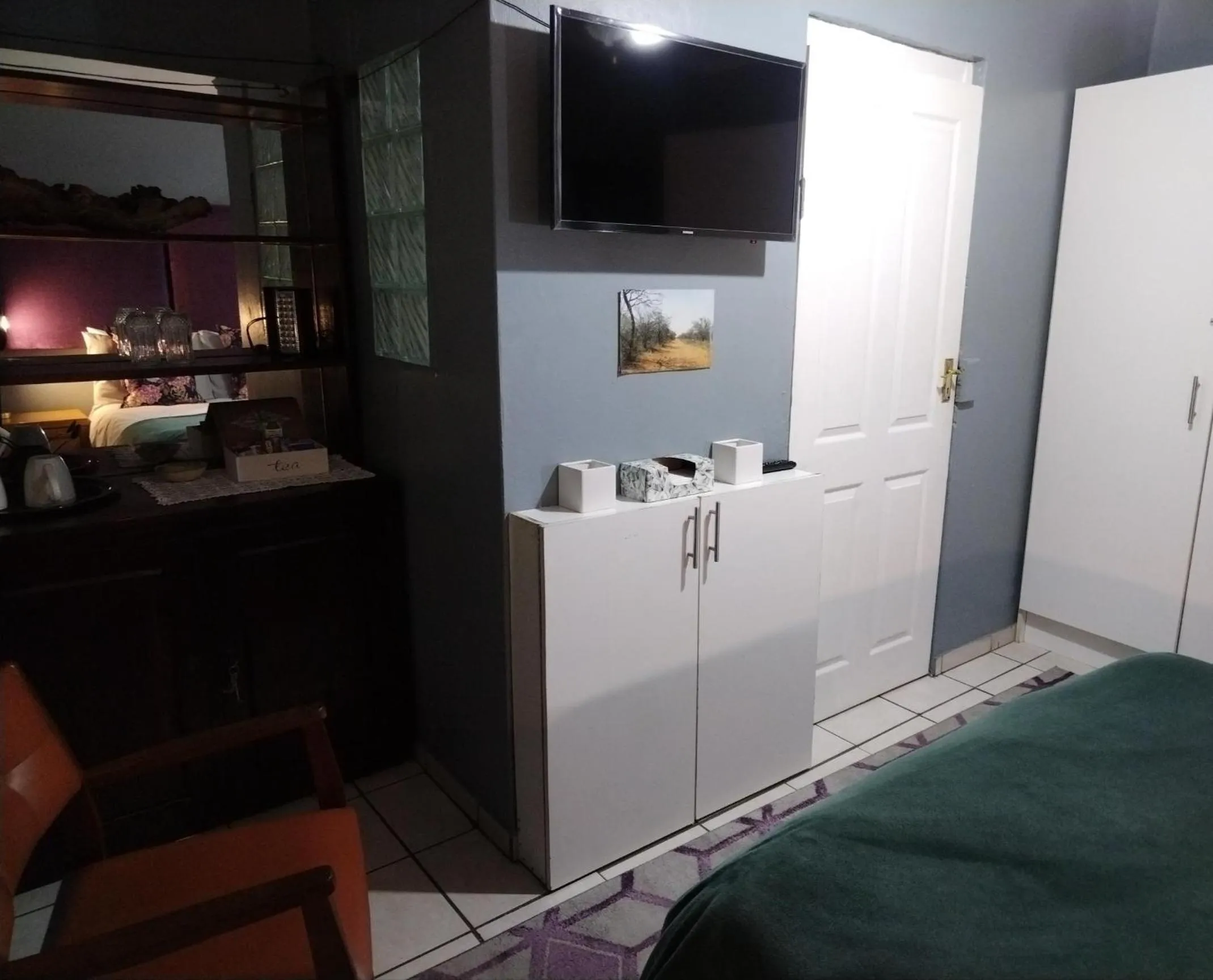 TV and multimedia in Garsfontein Bed and Breakfast