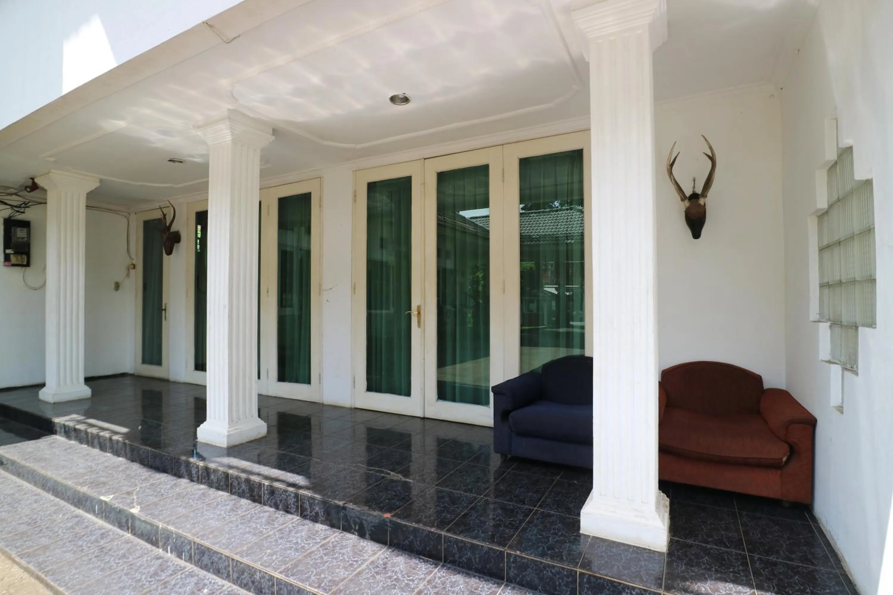 Facade/entrance in Villa Sri Manganti