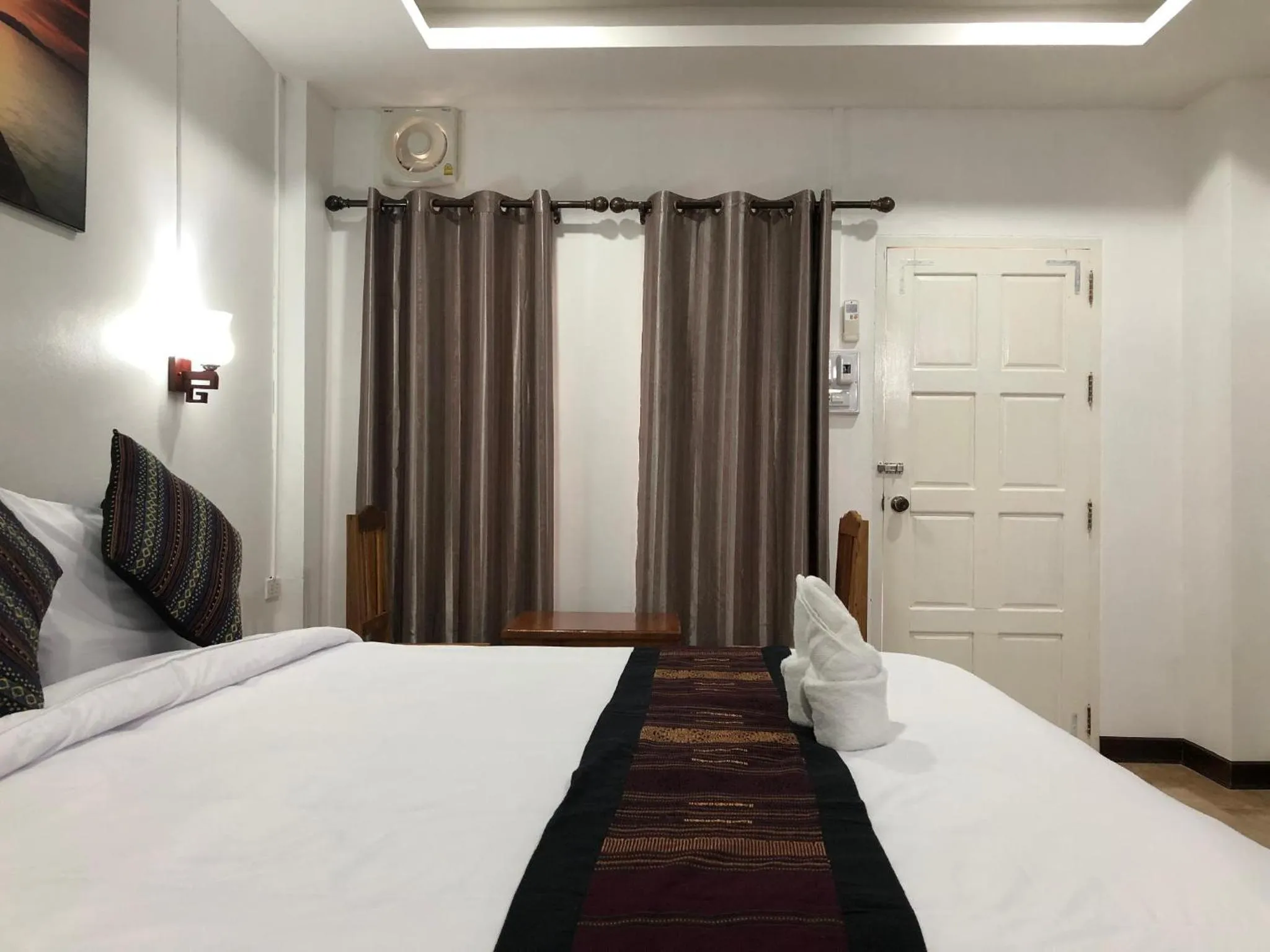 Bedroom, Bed in Jasmine Vangvieng Hotel