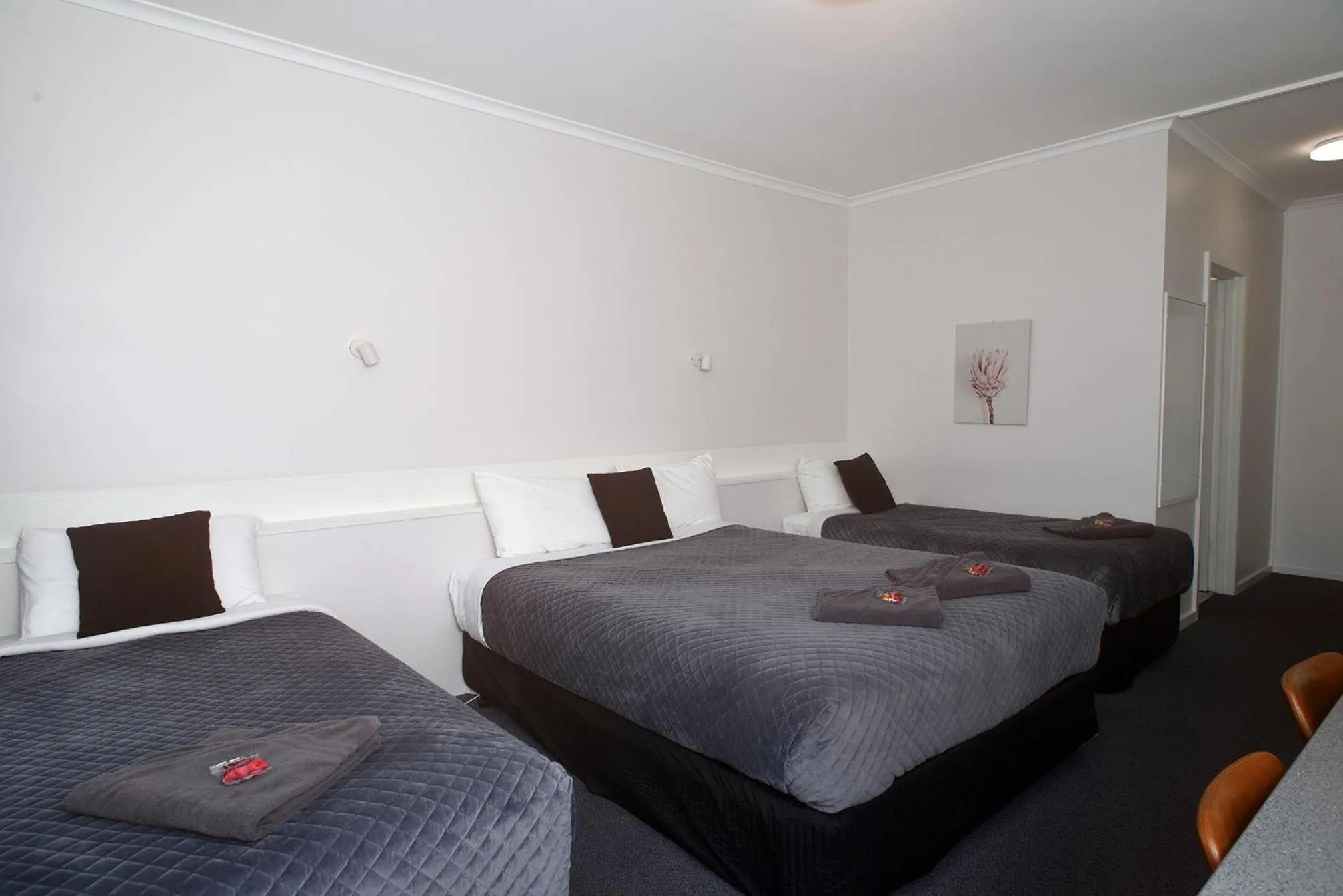 Bed in Glynlea Motel